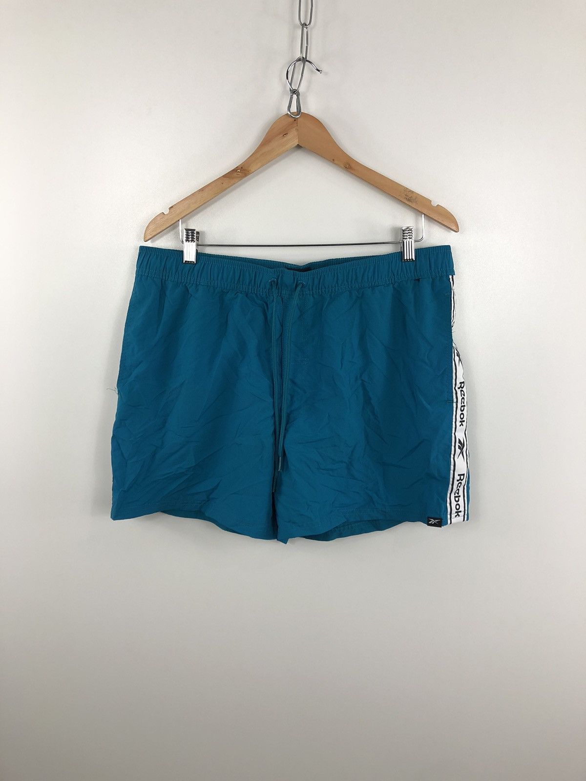 Reebok Vintage Reebok Nylon Striped Shorts Blue Size L Size US 35 - 1 Thumbnail