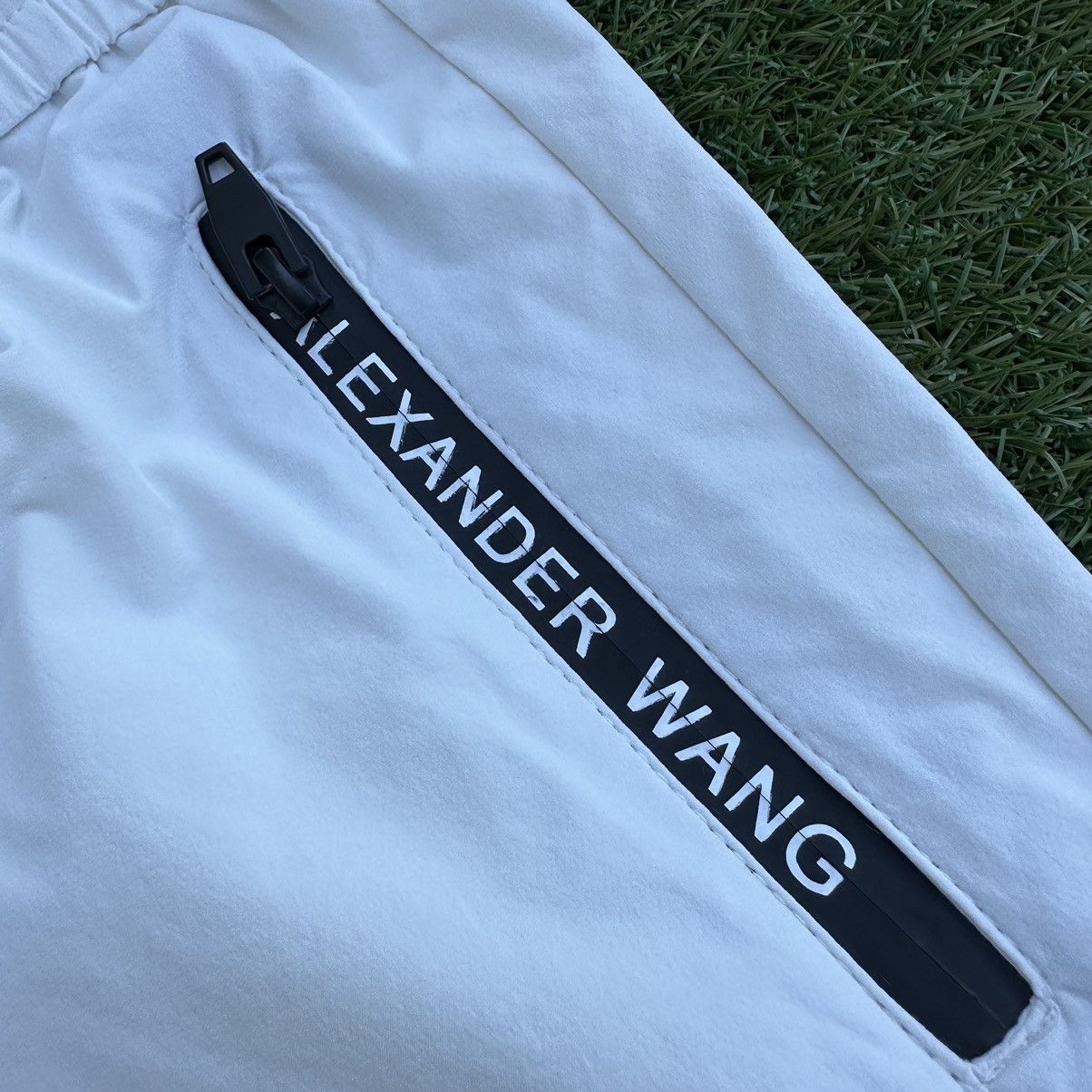 Alexander Wang Alexander Wang Shorts Size US 32 / EU 48 - 2 Thumbnail