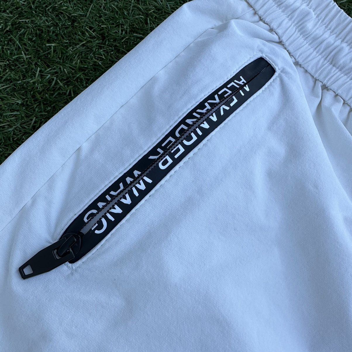 Alexander Wang Alexander Wang Shorts Size US 32 / EU 48 - 3 Thumbnail
