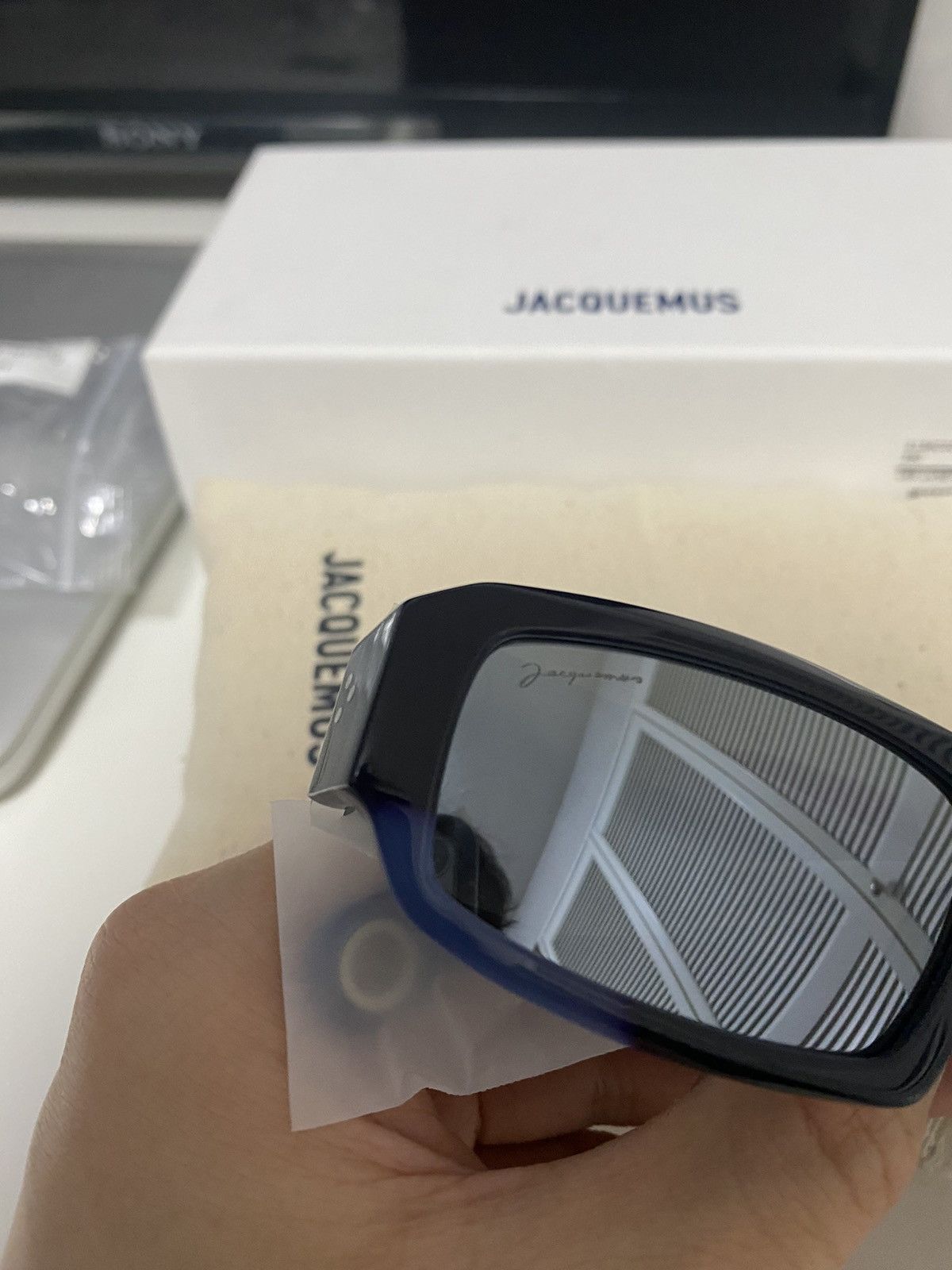 Jacquemus Black Navy Les Lunettes Altu Sunglasses Size ONE SIZE - 4 Thumbnail