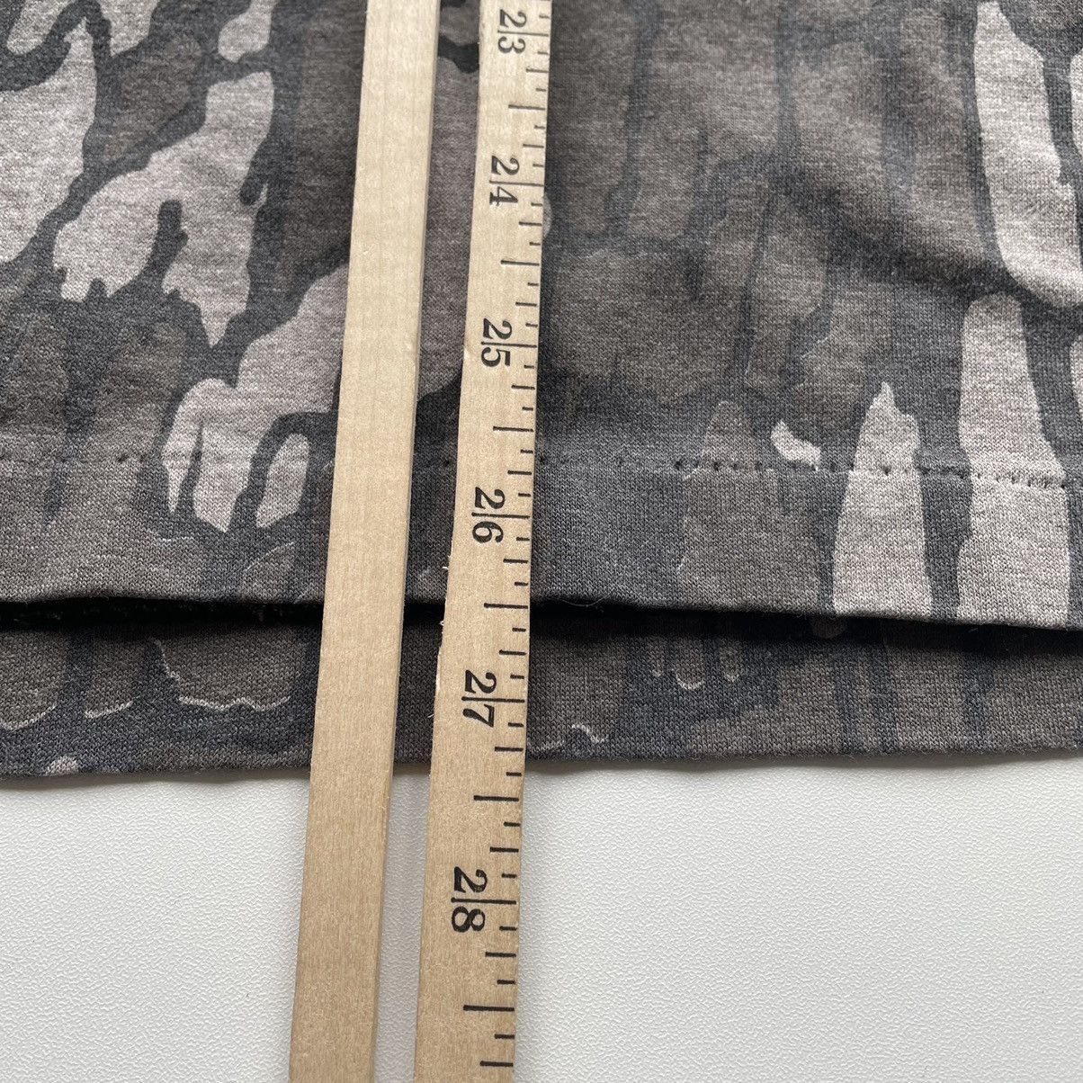 Vintage Vintage 1990s Tree Camouflage T Shirt Large Single Stitched Size US L / EU 52-54 / 3 - 7 Thumbnail