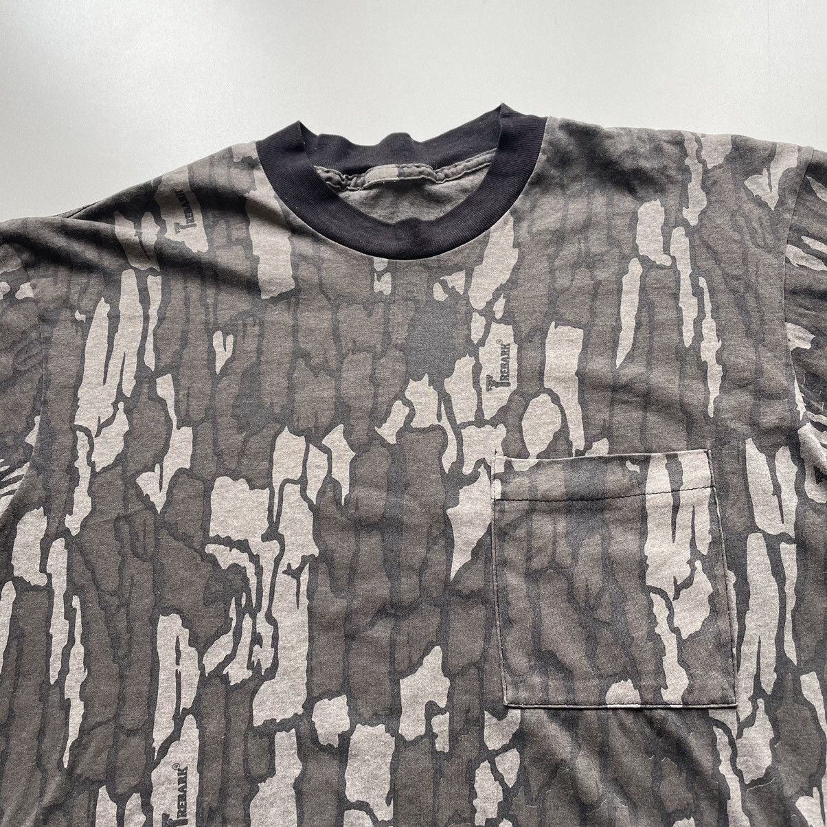Vintage Vintage 1990s Tree Camouflage T Shirt Large Single Stitched Size US L / EU 52-54 / 3 - 2 Thumbnail