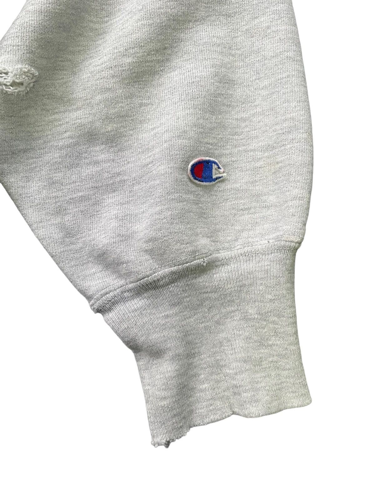 Champion Vintage 80’s Champion Reverse Weave Distresed Crewneck Size US XL / EU 56 / 4 - 3 Thumbnail
