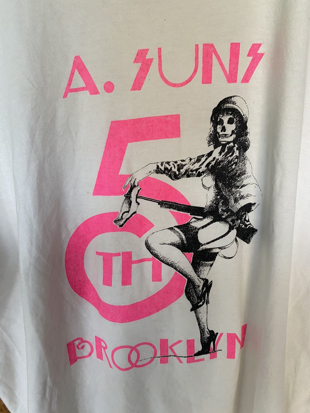ANDSUNS SS08 And suns pinup girl zombie war Size US XL / EU 56 / 4 - 3 Thumbnail