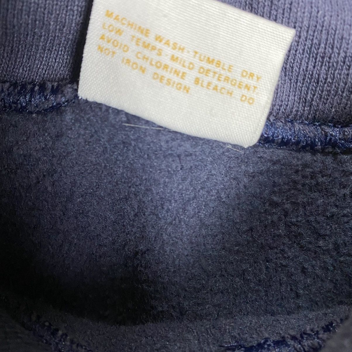 Champion Champion Reverse Weave Harvard vintage 90s made in USA Size US L / EU 52-54 / 3 - 9 Thumbnail
