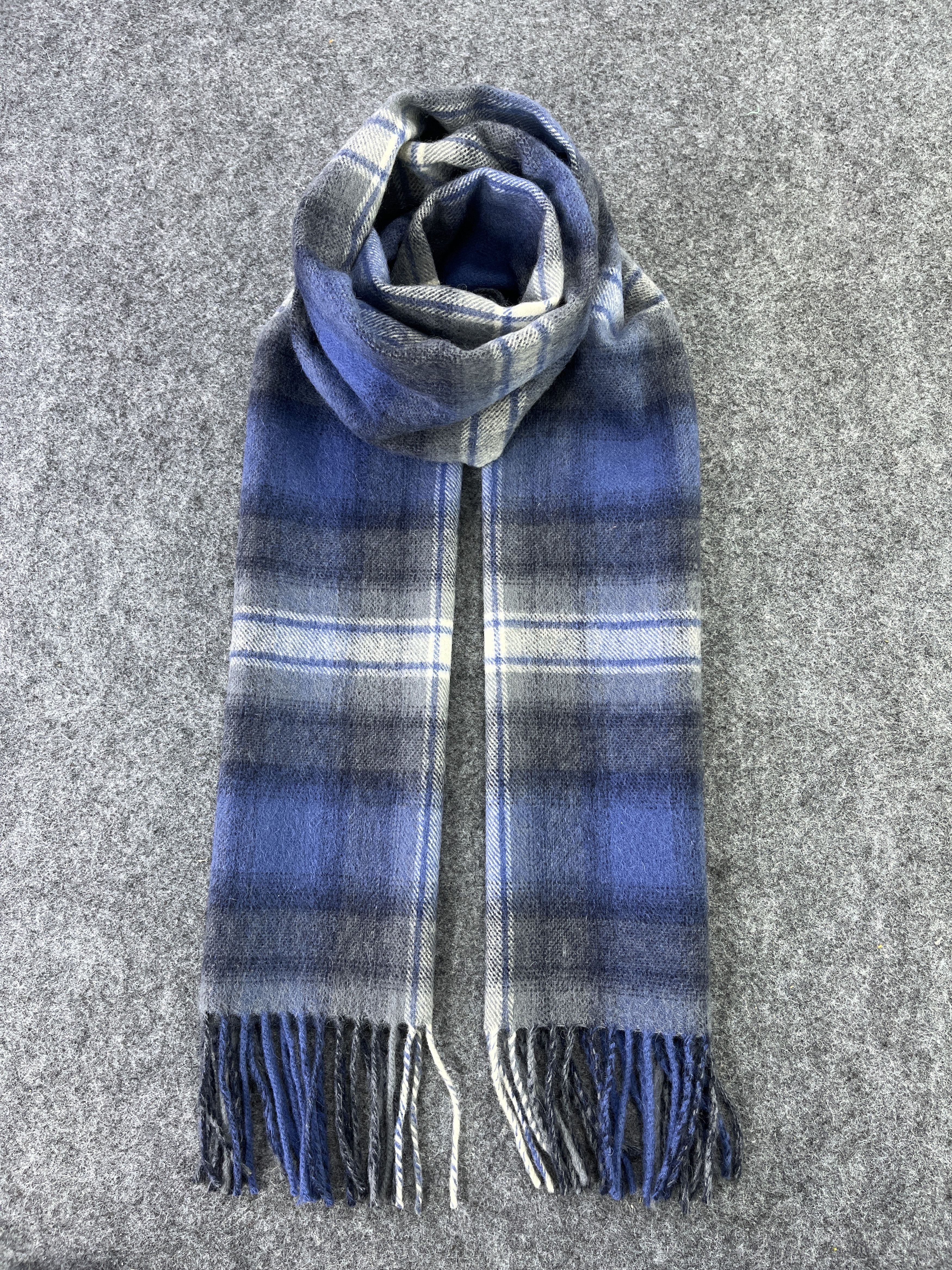 Gap × Pendleton × Vintage GAP + PENDLETON SCARVES / MUFFLER / NECKWEAR T359 Size ONE SIZE - 1 Thumbnail