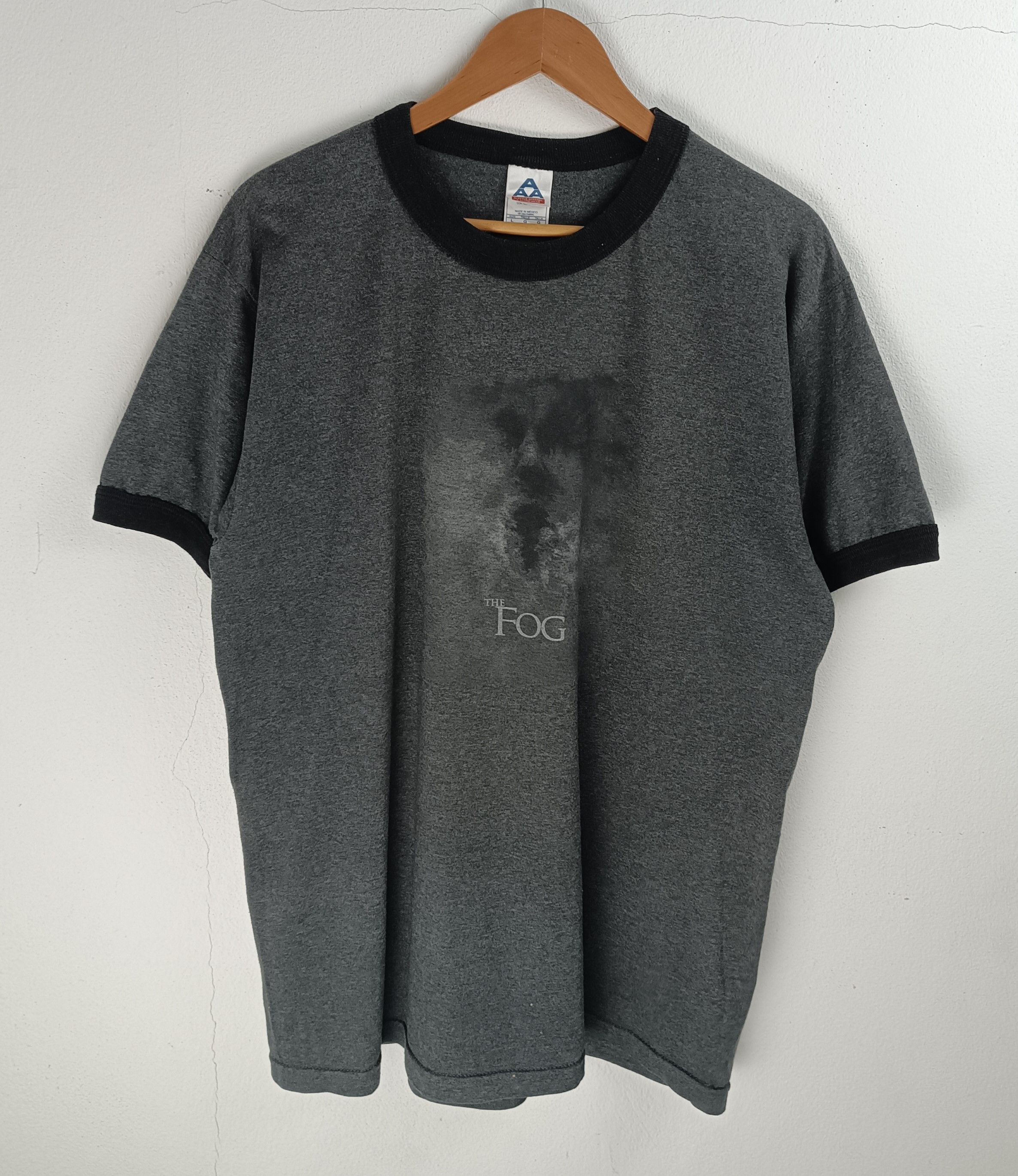 Vintage VINTAGE '05 THE FOG MOVIE 'JOHN CARPENTER' TEE Size US L / EU 52-54 / 3 - 3 Thumbnail