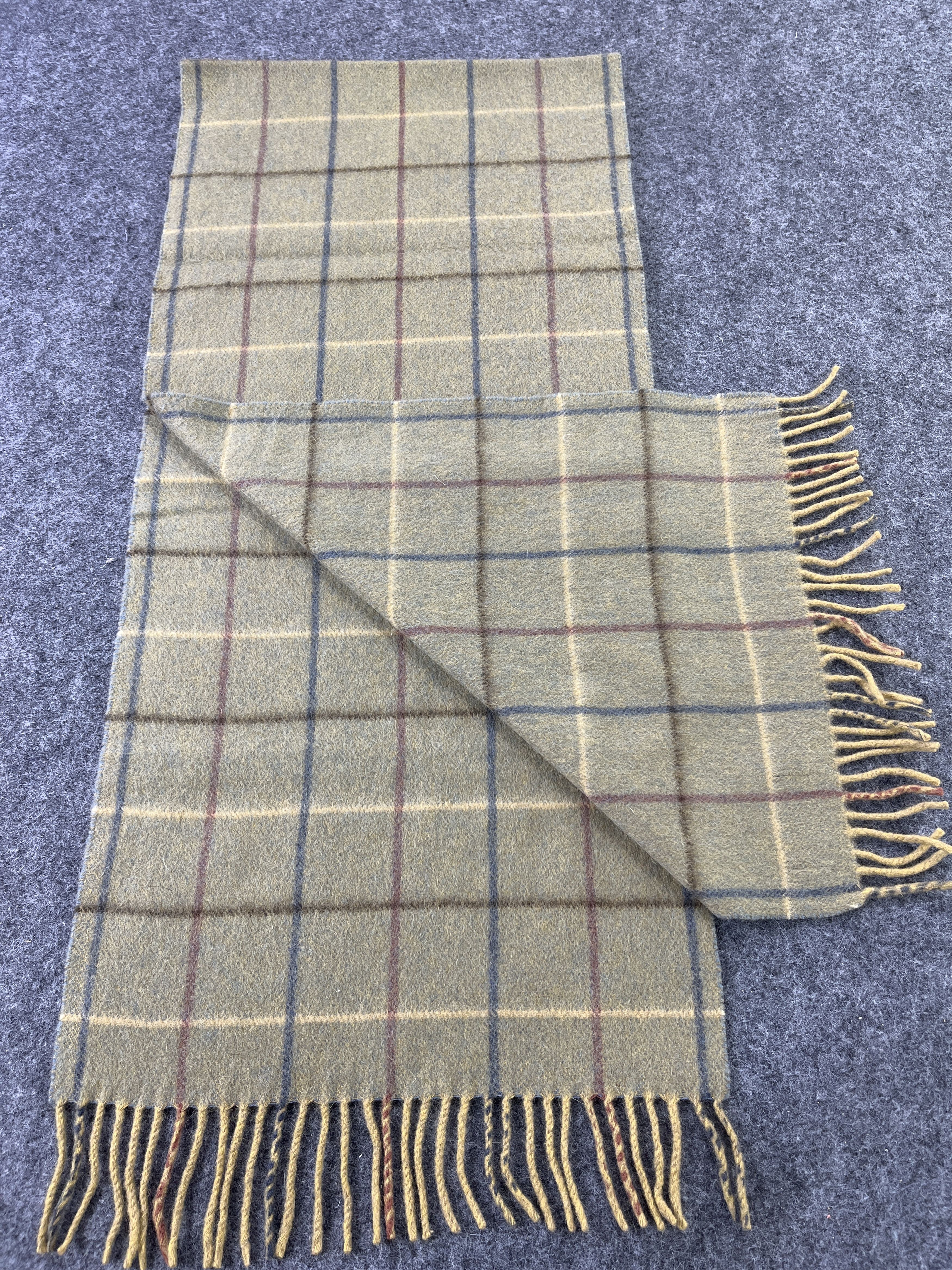 Burberry BURBERRY SCARVES / MUFFLER / NECKWEAR T038 Size ONE SIZE - 4 Thumbnail