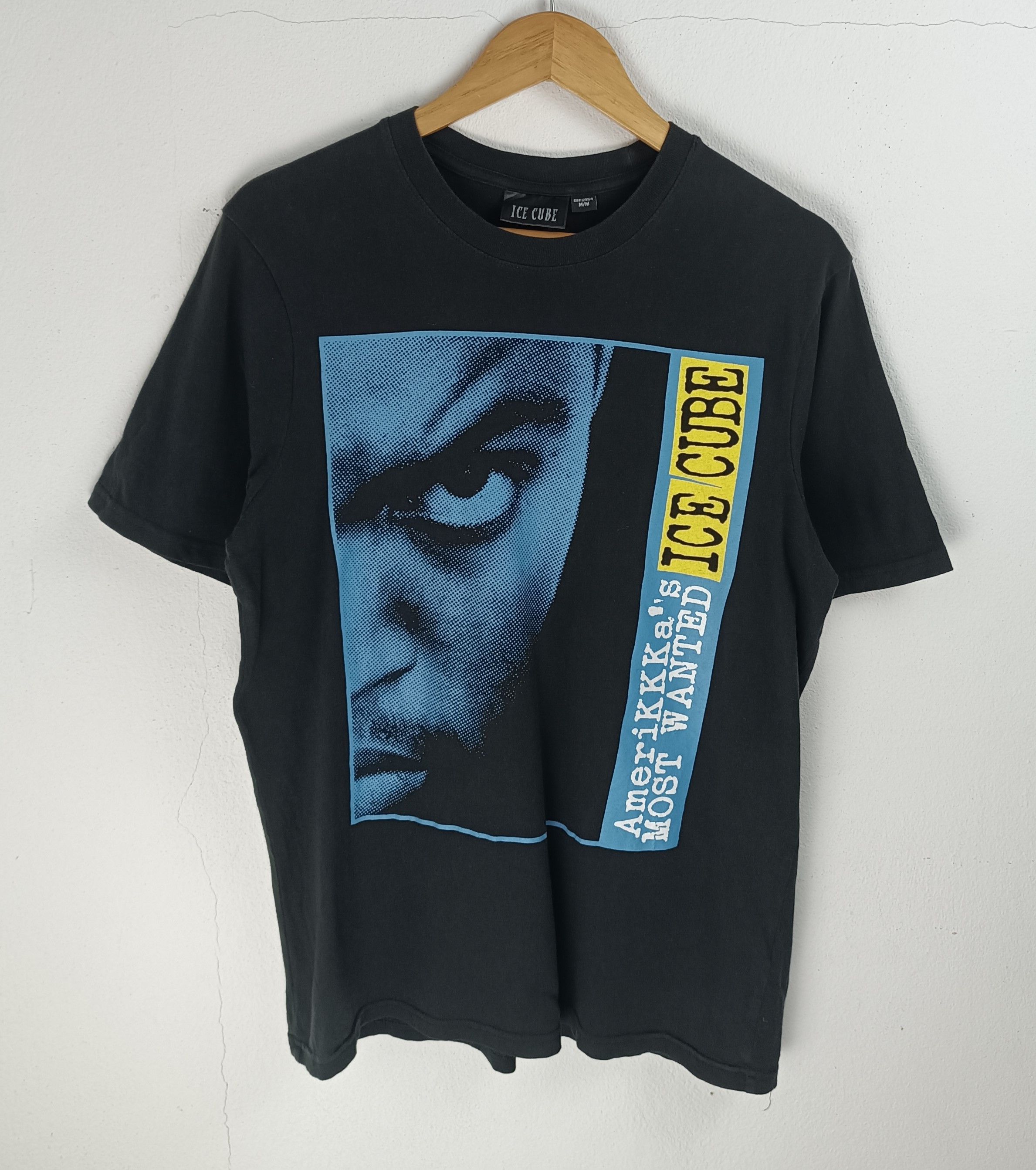 Rap Tees VINTAGE ICE CUBE "AMERIKKKA MOST WANTED" TEE nwa dre snoop Size US M / EU 48-50 / 2 - 3 Thumbnail