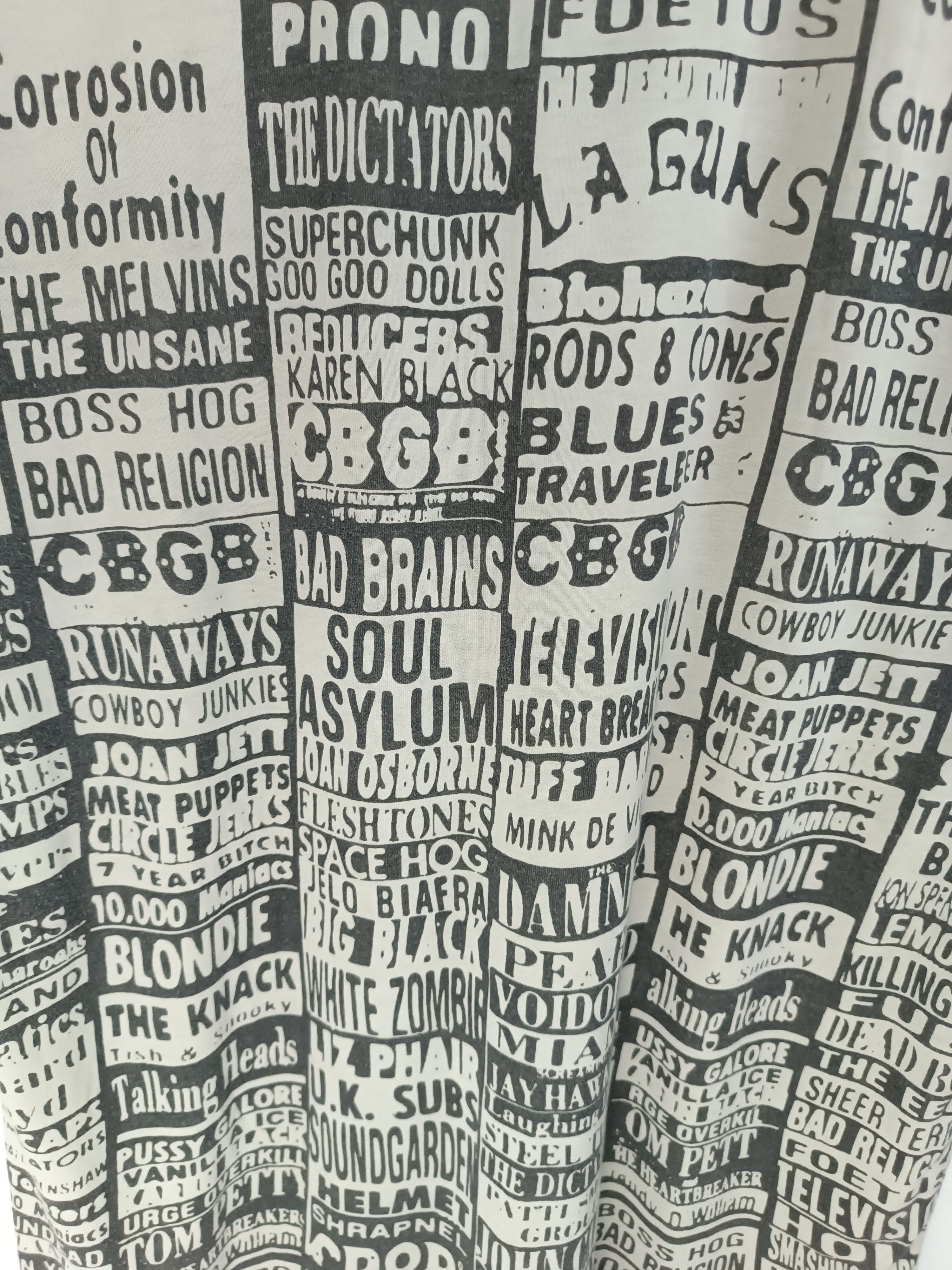 Band Tees 🔥RARE🔥VINTAGE CBGB AOP "BAND LIST" (bad brains blondie) Size US L / EU 52-54 / 3 - 18 Thumbnail