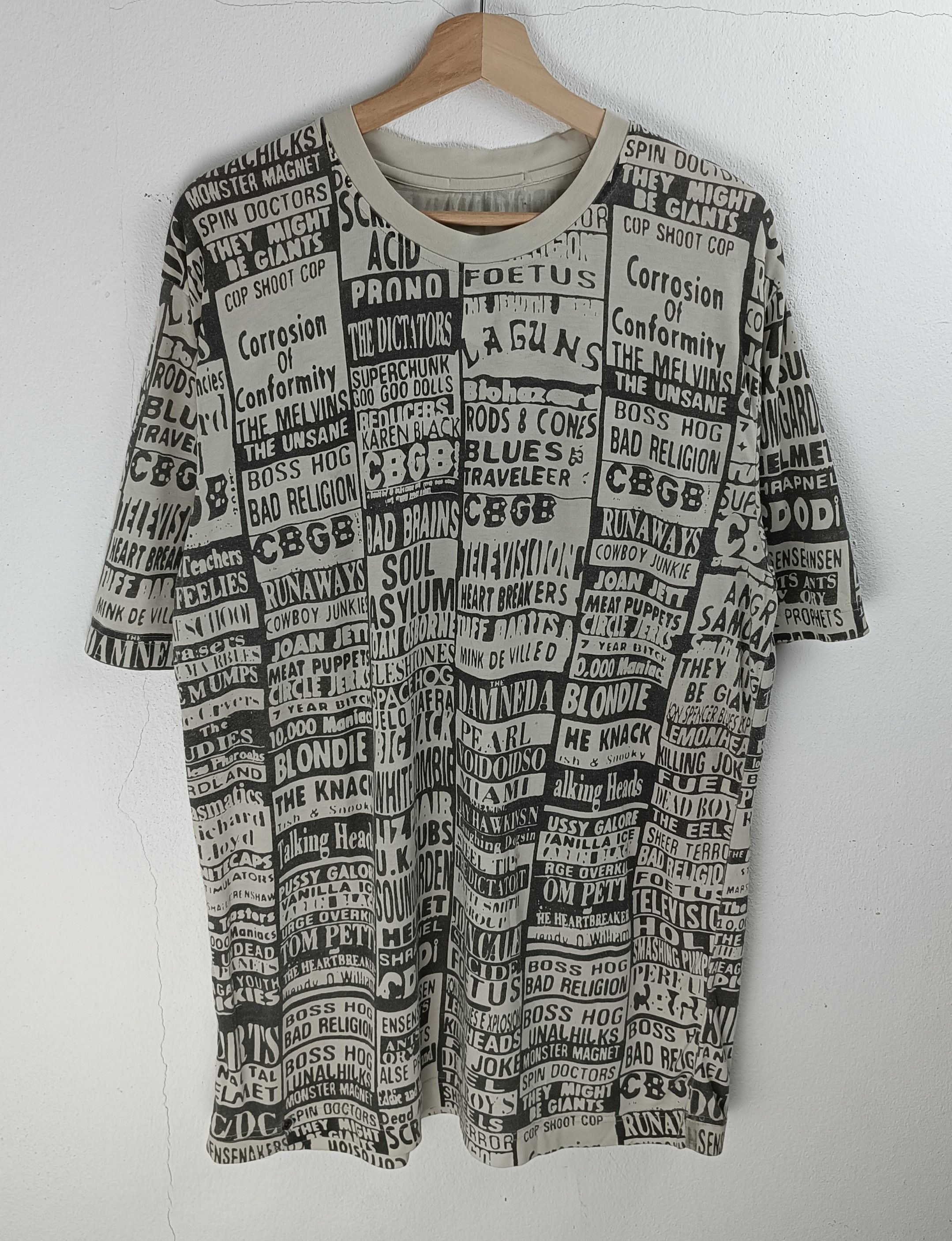 Band Tees 🔥RARE🔥VINTAGE CBGB AOP "BAND LIST" (bad brains blondie) Size US L / EU 52-54 / 3 - 3 Thumbnail