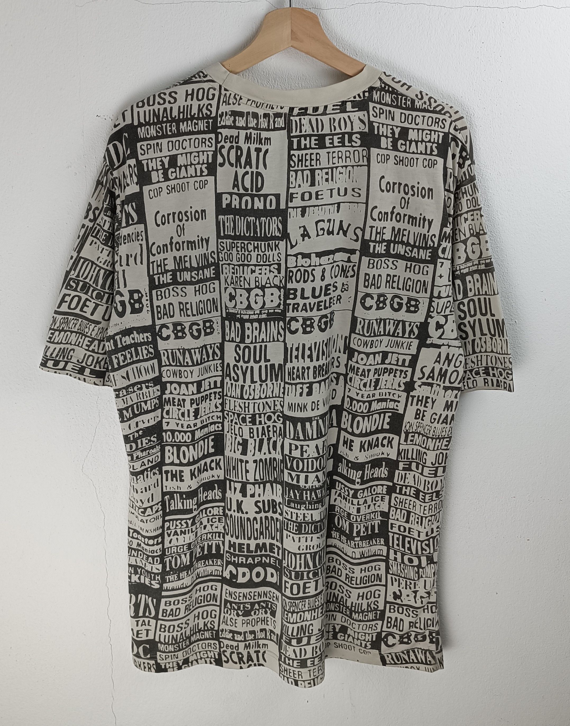 Band Tees 🔥RARE🔥VINTAGE CBGB AOP "BAND LIST" (bad brains blondie) Size US L / EU 52-54 / 3 - 4 Thumbnail