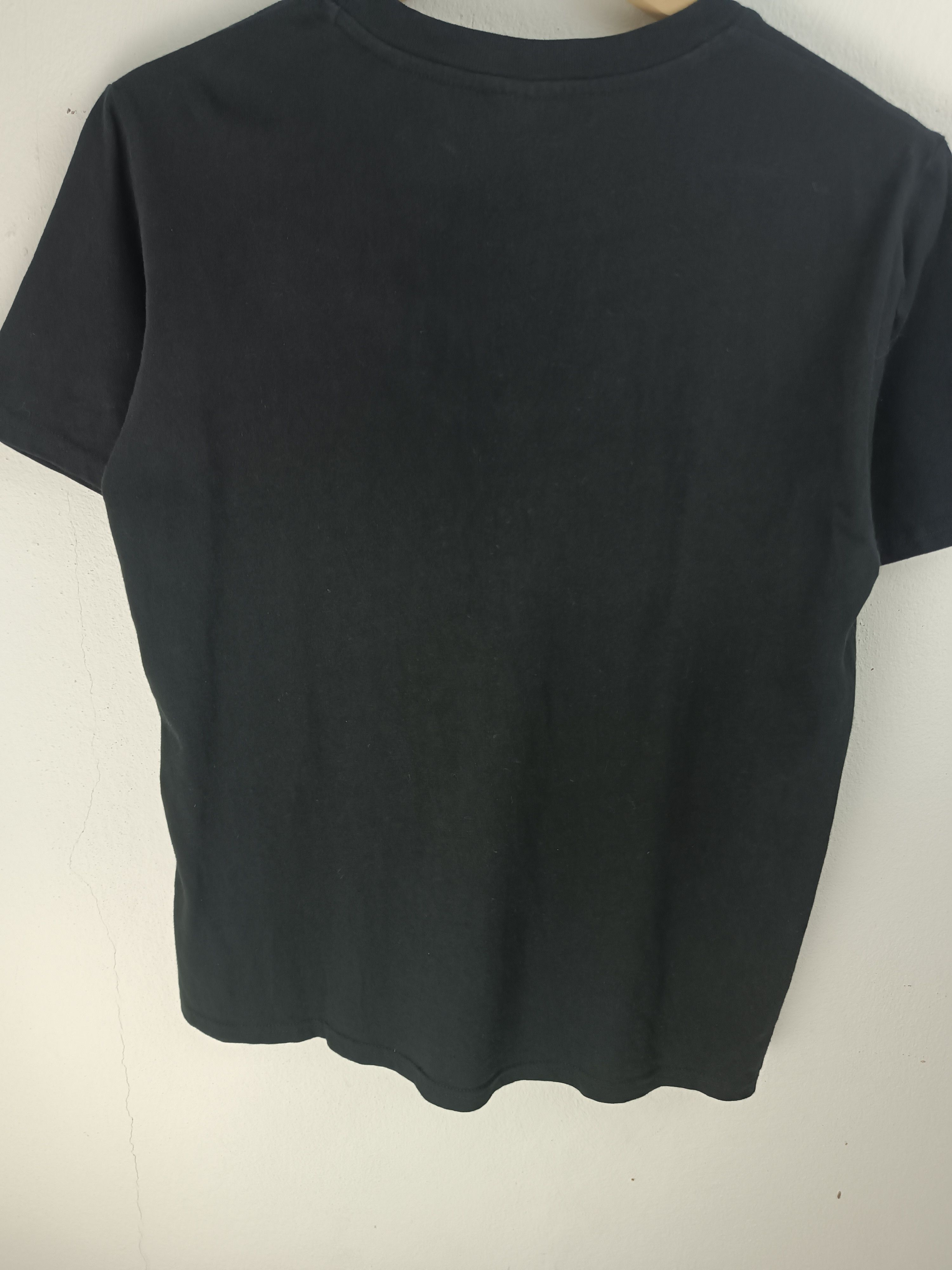 Maison MIHARA YASUHIRO MIHARA YASUHIRO X GU PIZZA-LA TEE Size US S / EU 44-46 / 1 - 12 Thumbnail