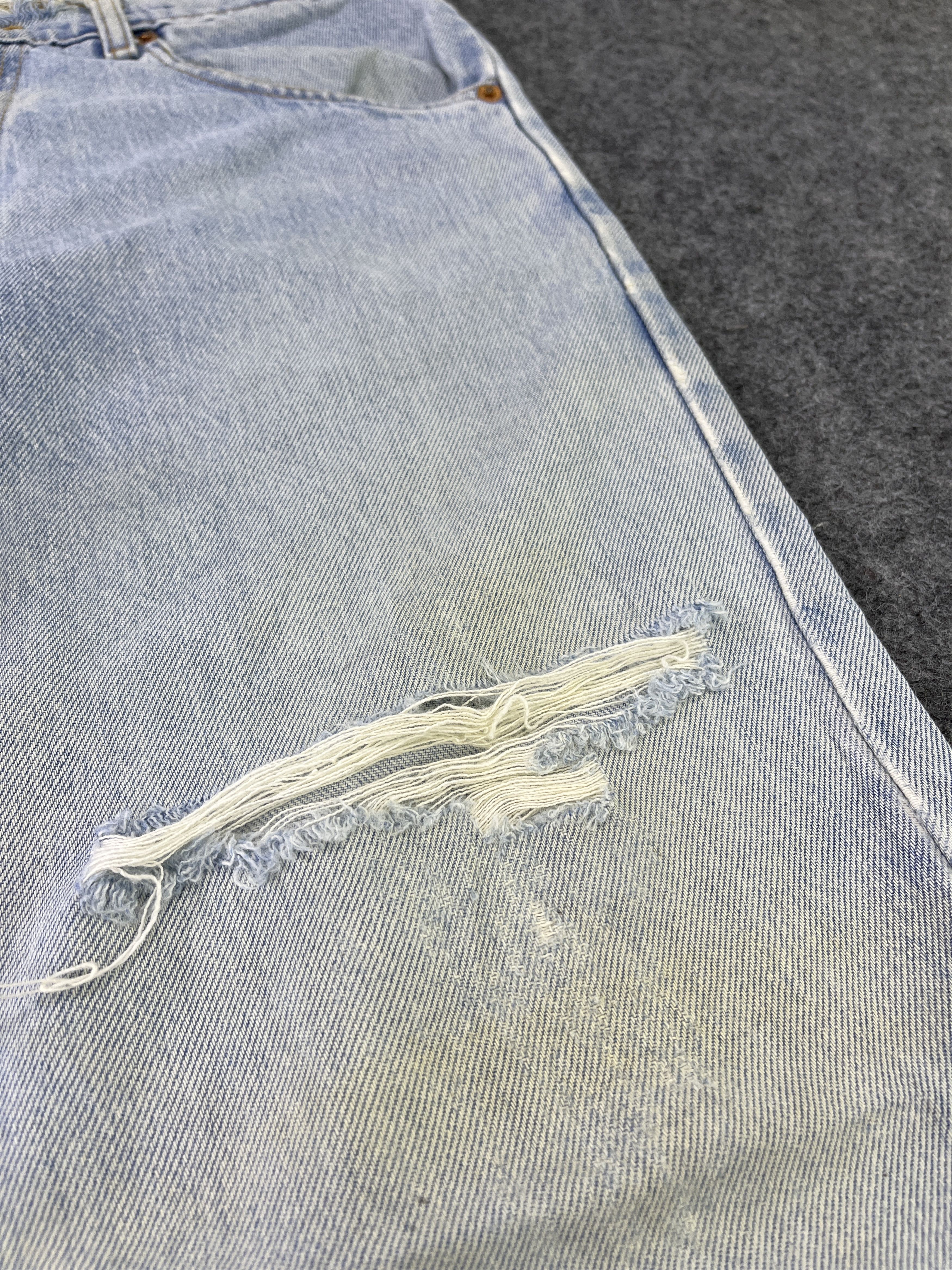 Levi's 90's Vintage Levis 607 Light Wash Jeans Orange Tabs - J785 Size US 30 / EU 46 - 10 Thumbnail