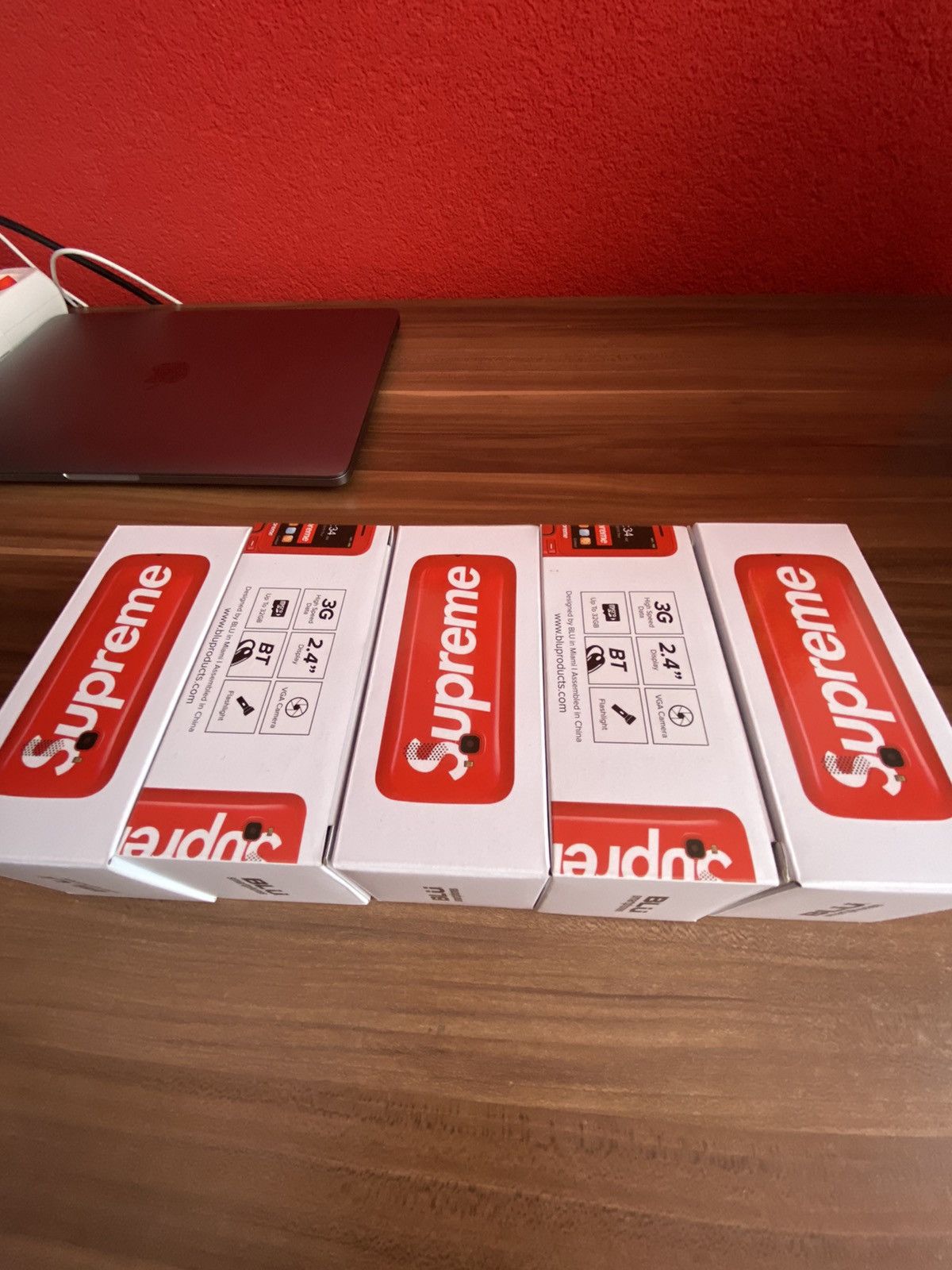 Supreme Supreme Blu Burner Phone Size ONE SIZE - 2 Thumbnail
