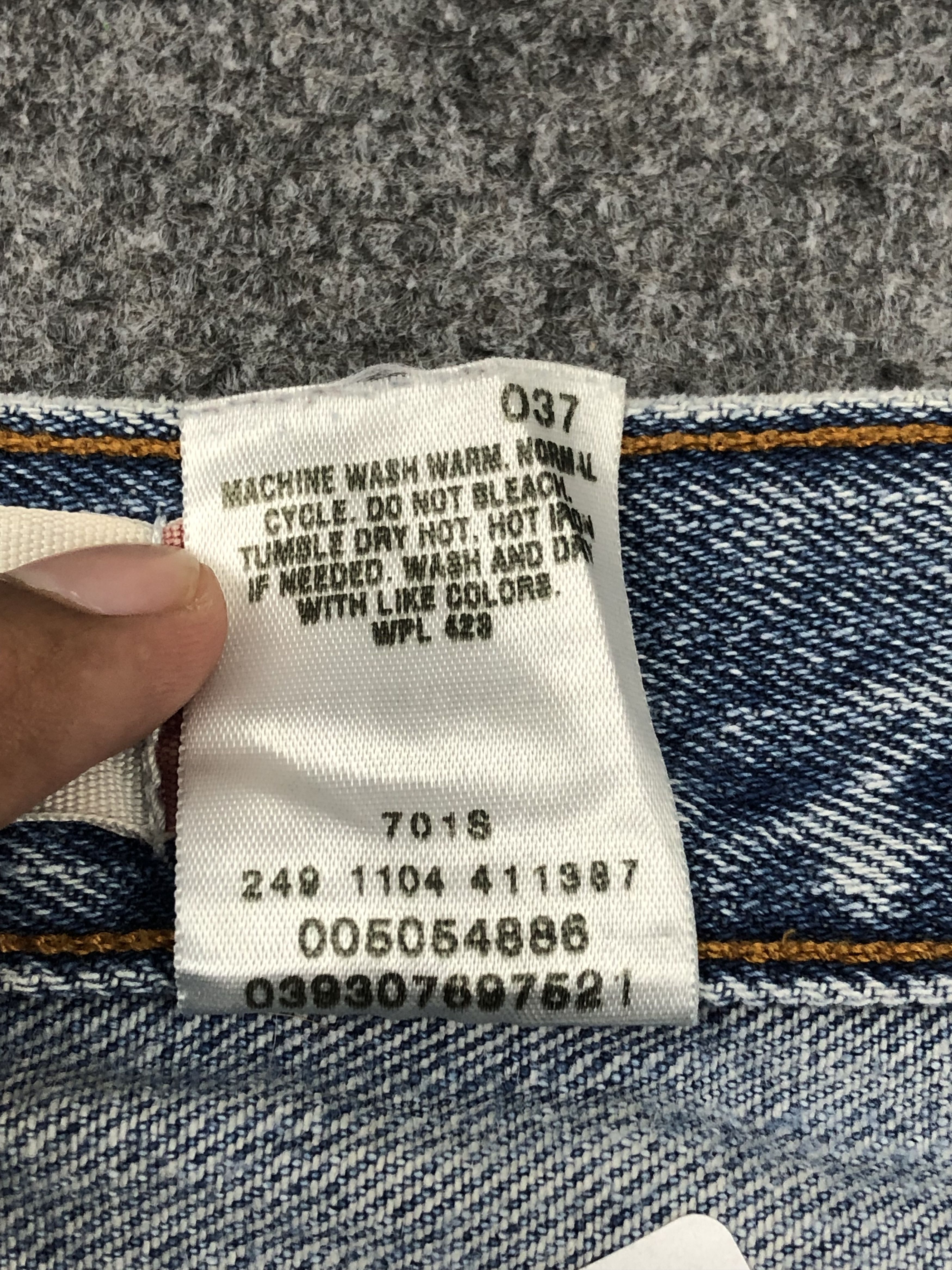 Levi's × Vintage Vintage Levis 505 Faded Blue Jeans Size US 41 - 8 Thumbnail