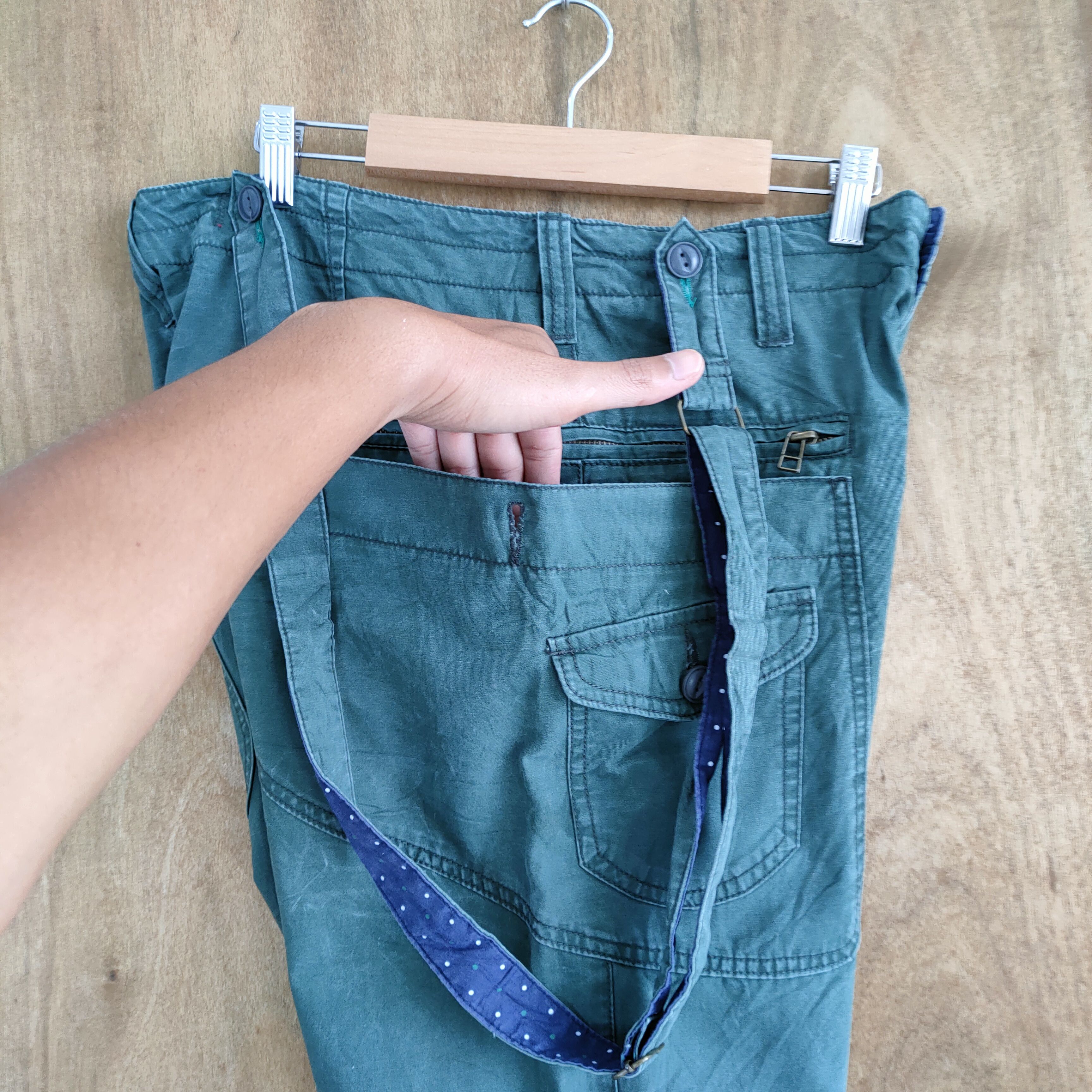 Japanese Brand VINTAGE BULL GREEN SUSPENDER CARGO PANTS Size US 32 / EU 48 - 17 Thumbnail