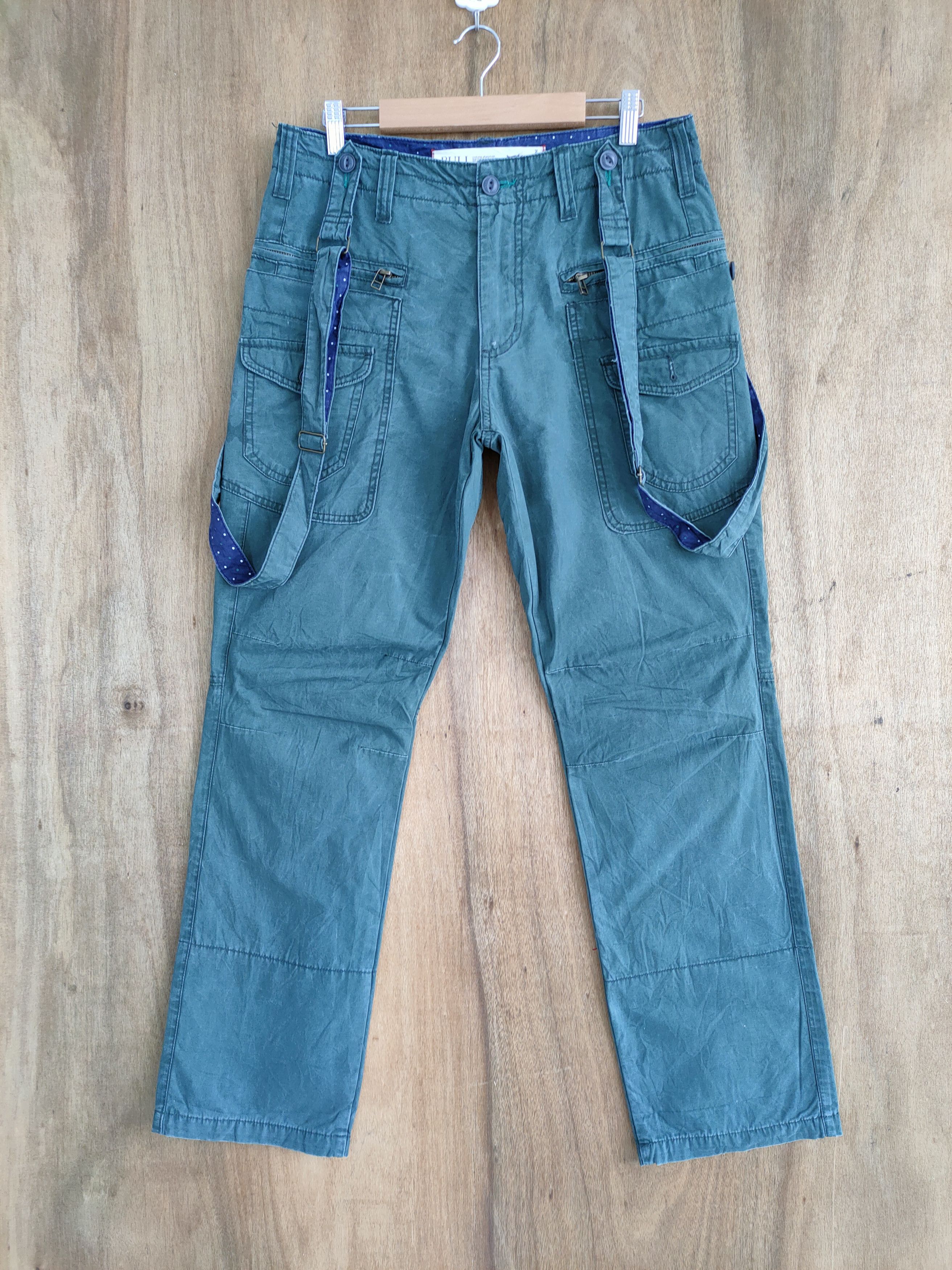 Japanese Brand VINTAGE BULL GREEN SUSPENDER CARGO PANTS Size US 32 / EU 48 - 1 Thumbnail