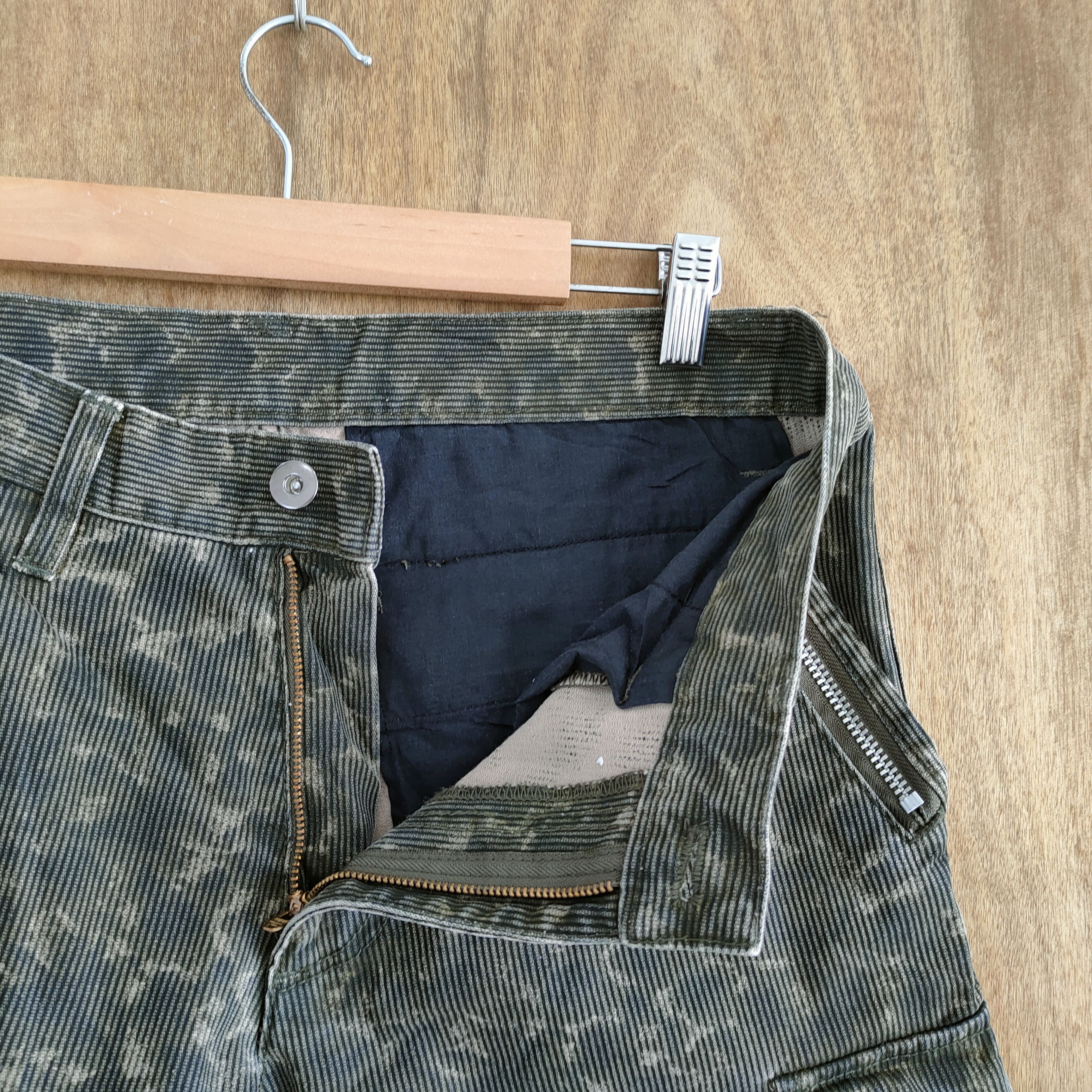 Japanese Brand VINTAGE JAPANESE BRAND BROWN CAMO CARGO PANTS Size US 32 / EU 48 - 13 Thumbnail