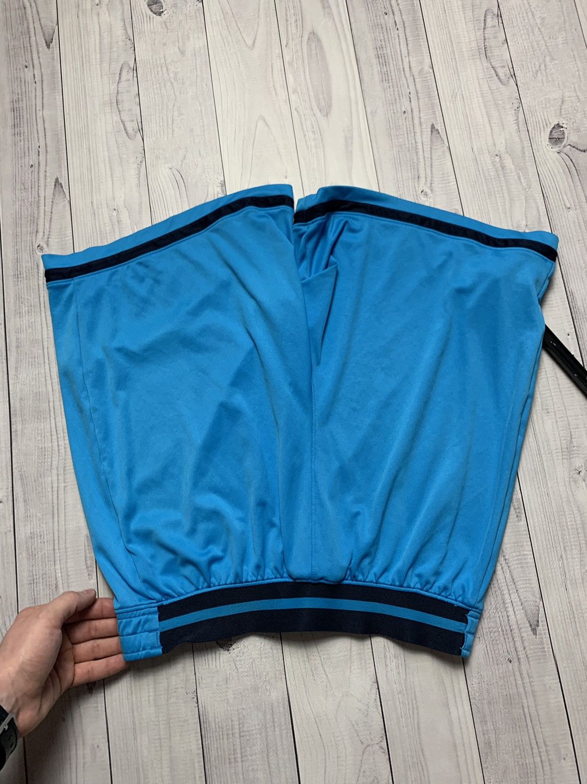 Under Armour × Vintage Soccer shorts Tottenham spurs blue away rare under armour Size US 30 / EU 46 - 5 Thumbnail