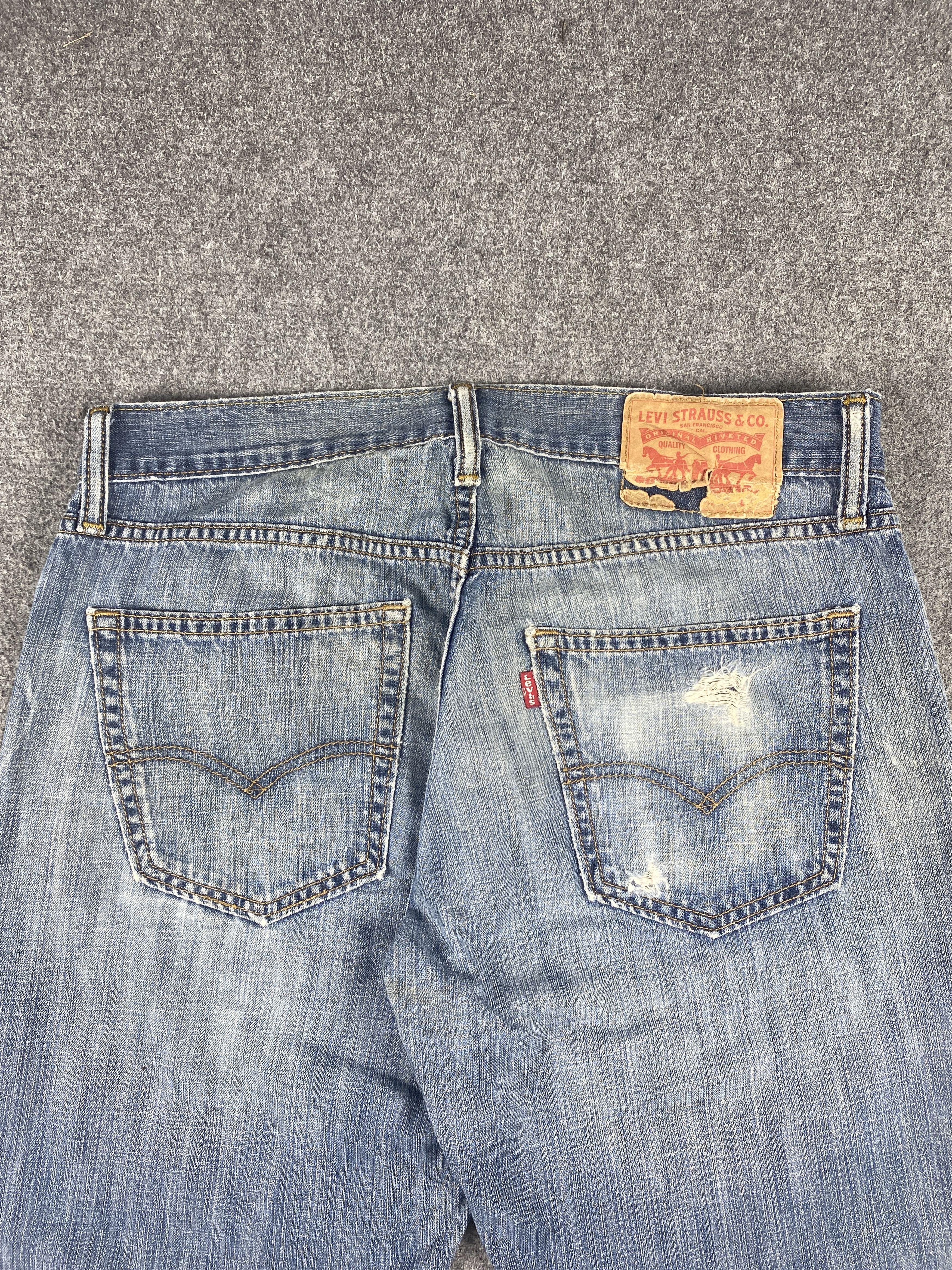 Levi's Vintage Distressed Levis 514 Faded Blue Jeans Size US 32 / EU 48 - 4 Thumbnail