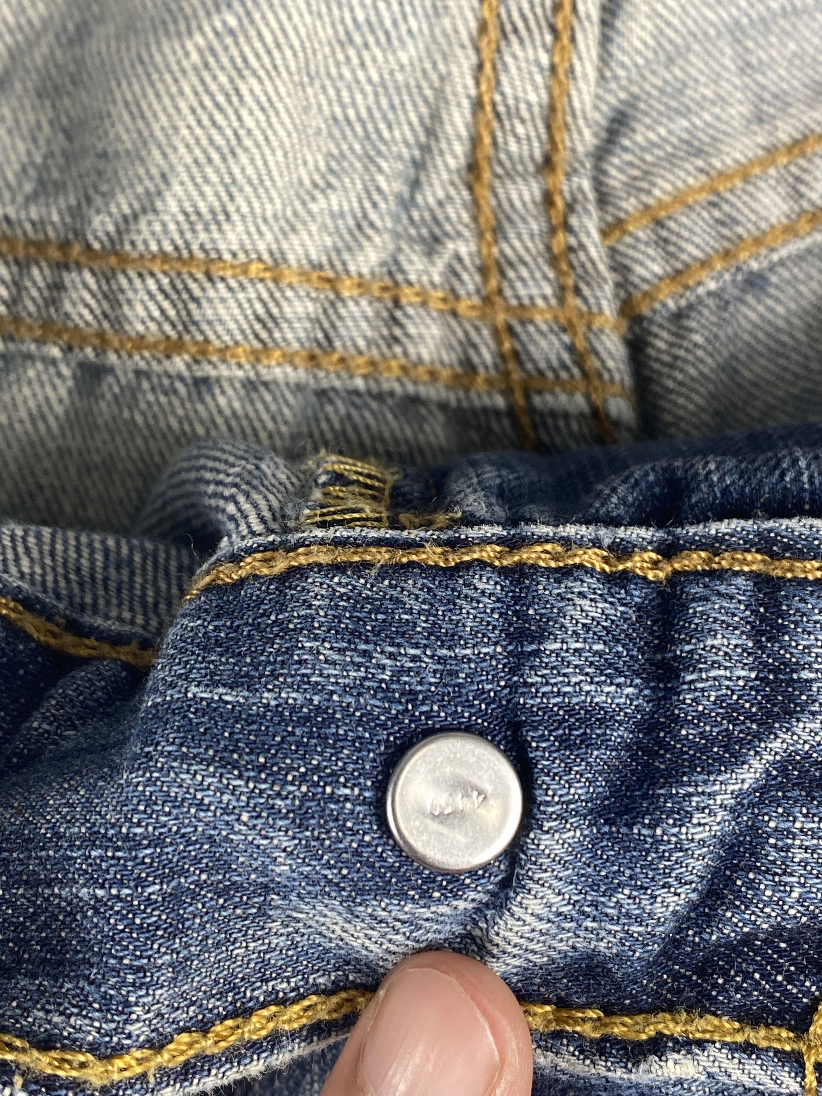 Levi's Vintage Distressed Levis 514 Faded Blue Jeans Size US 32 / EU 48 - 13 Thumbnail
