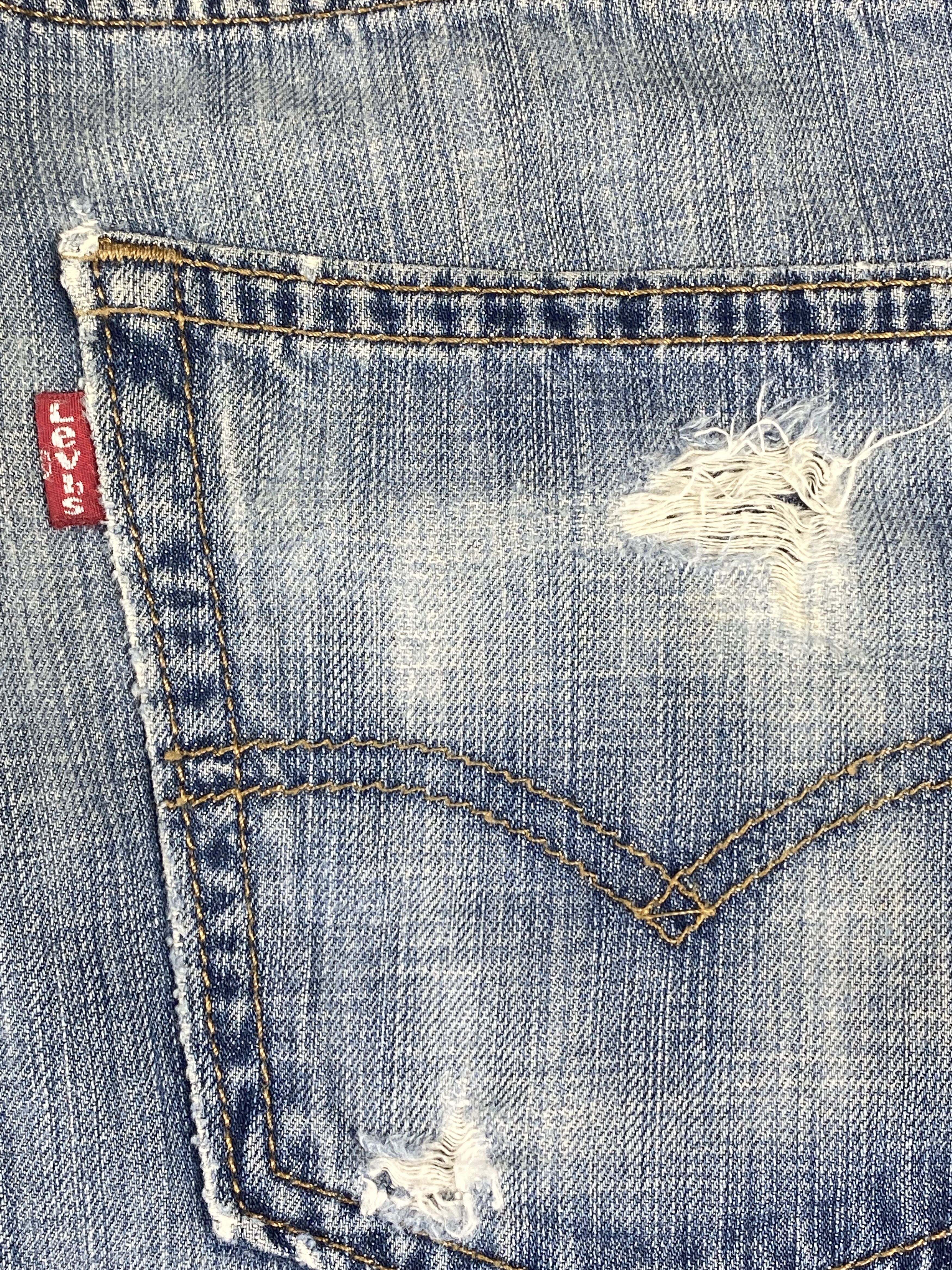 Levi's Vintage Distressed Levis 514 Faded Blue Jeans Size US 32 / EU 48 - 8 Thumbnail