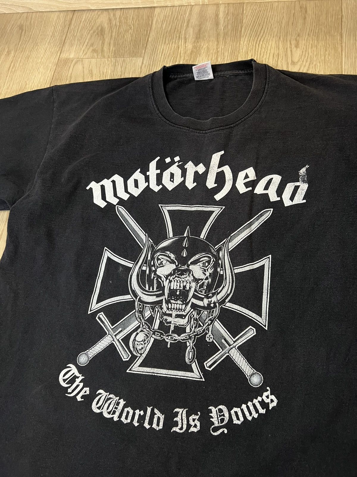 Band Tees × Vintage Vintage Motörhead The World Is Yours Band T Shirt Tee Size US XL / EU 56 / 4 - 2 Thumbnail