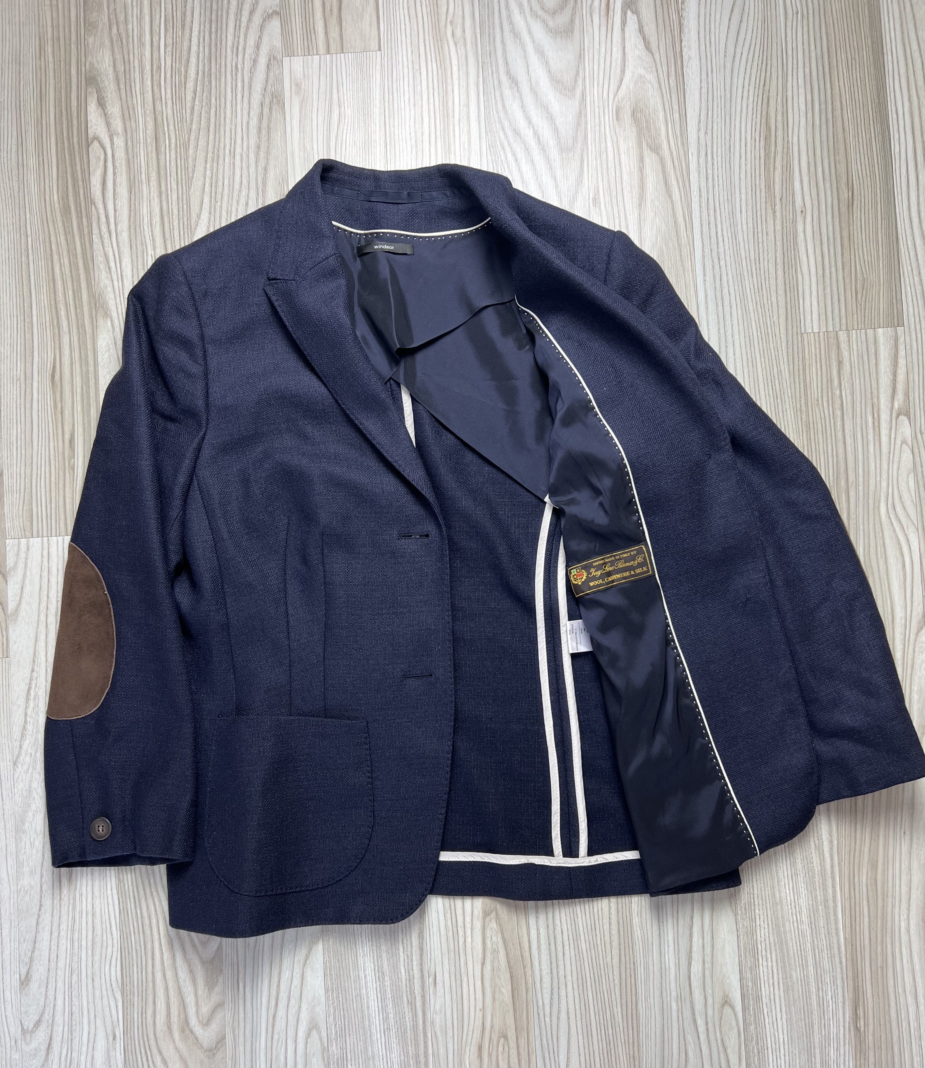 image of Loro Piana Wool Cashmere Blazer Jacket in Navy, Women's (Size Medium)
