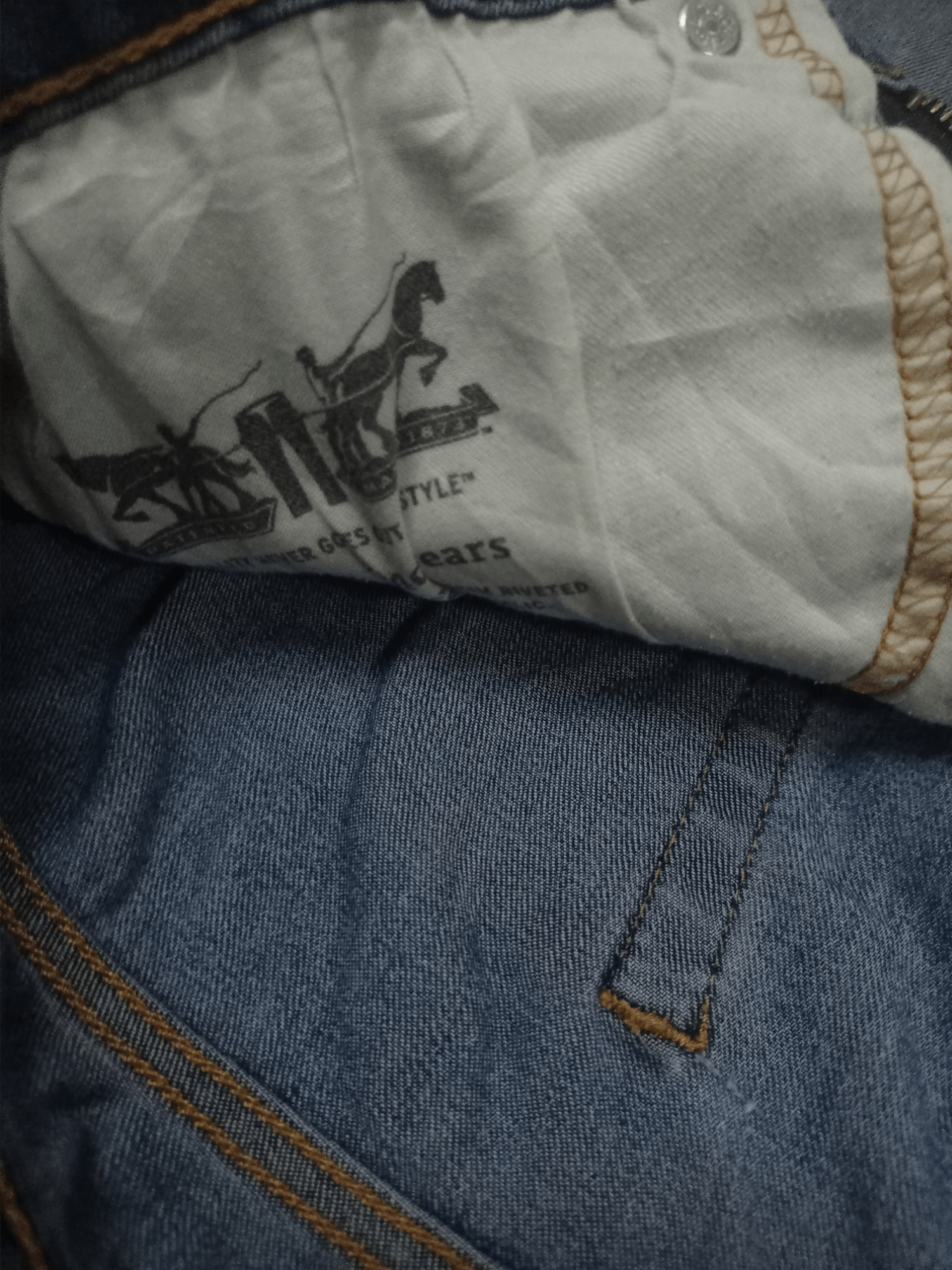 Levi's Vintage Levis Baggy Blue Wash Distressed Style Jeans 34x27 Size US 34 / EU 50 - 4 Thumbnail