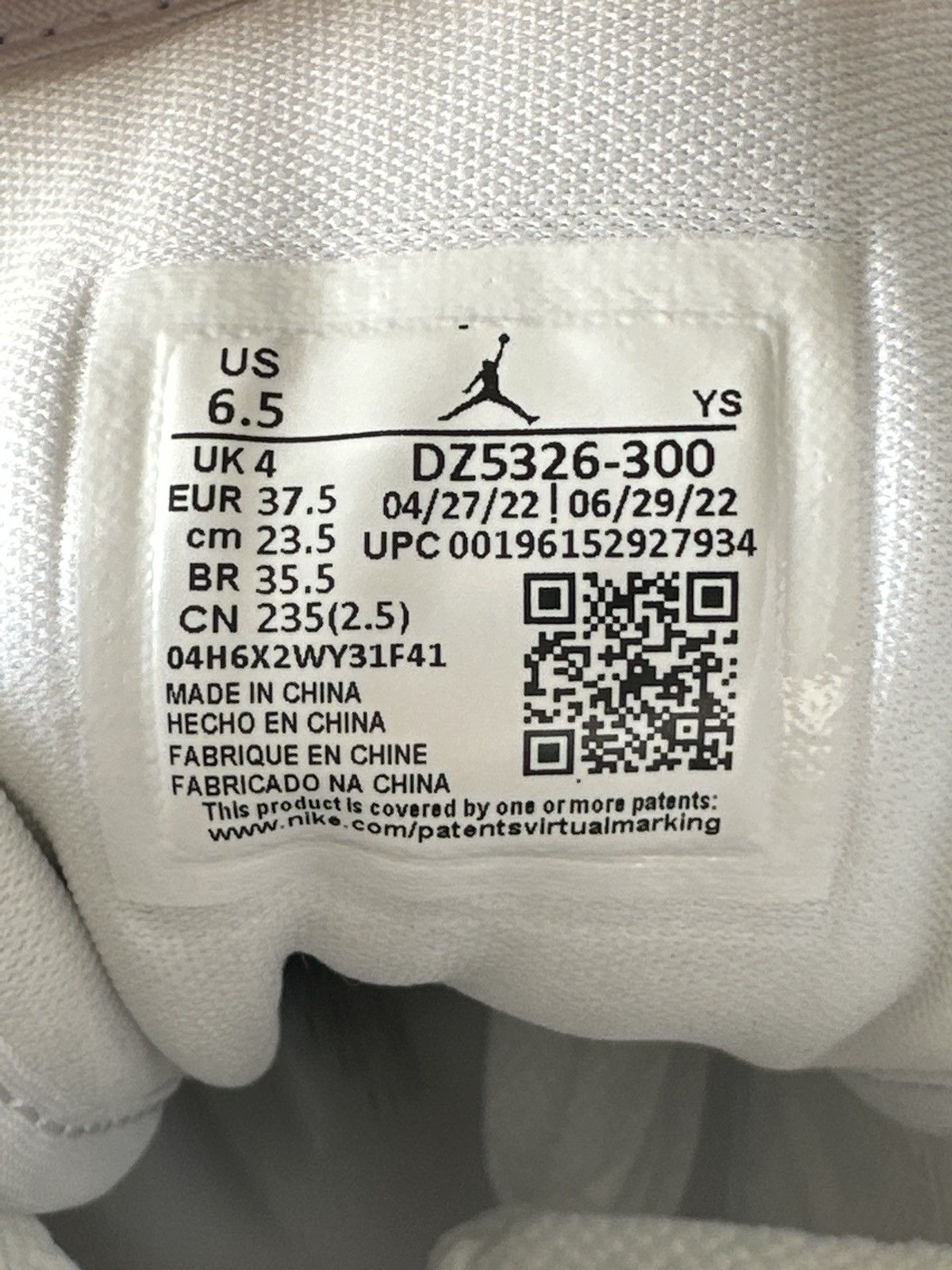 Jordan Brand Jordan 1 Mid SE Seahawks (W) Size 5M/6.5W DZ5326-300 Size US 6.5 / IT 36.5 - 6 Thumbnail