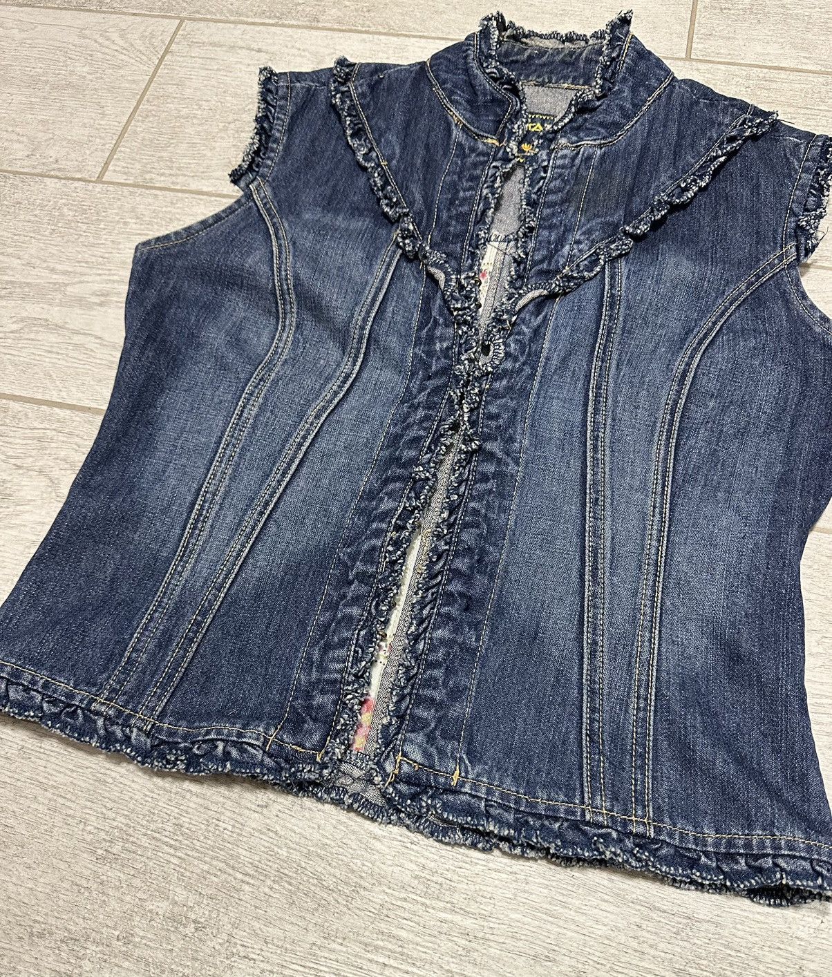Japanese Brand × Vintage Vintage Avant-garde Denim Vest Size M / US 6-8 / IT 42-44 - 3 Thumbnail
