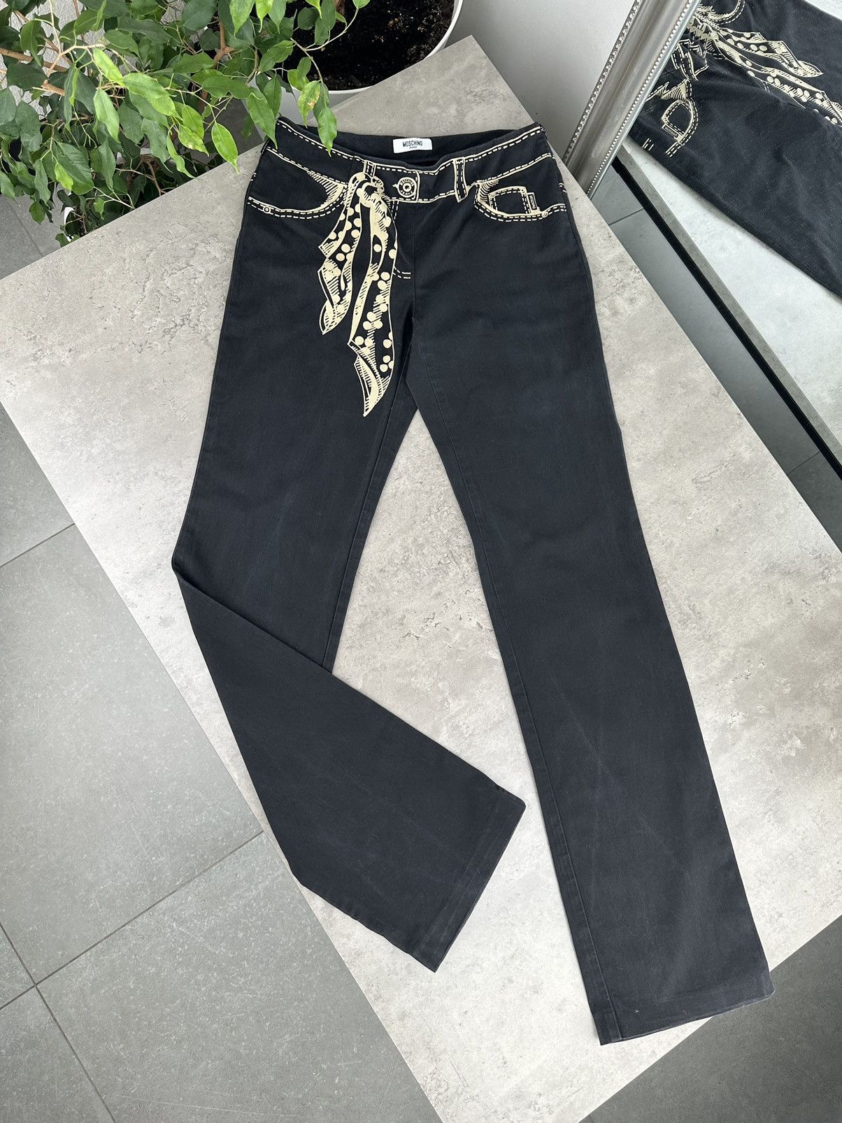 Moschino Moschino Printed Pants Size 28" / US 6 / IT 42 - 1 Thumbnail
