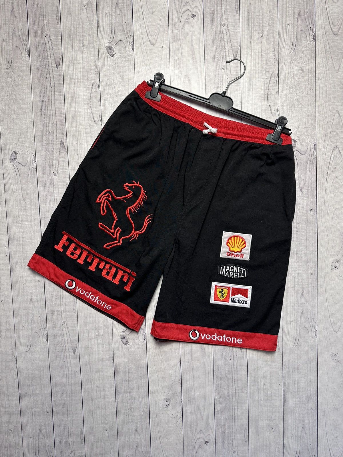 Ferrari × Vintage Vintage Ferrari shorts racing Vodafone rare size M Size US 32 / EU 48 - 1 Thumbnail