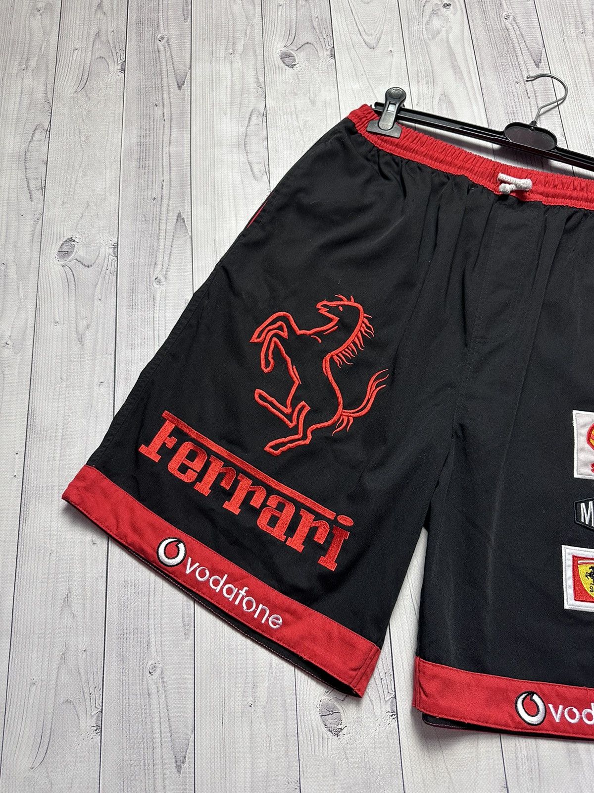 Ferrari × Vintage Vintage Ferrari shorts racing Vodafone rare size M Size US 32 / EU 48 - 3 Thumbnail