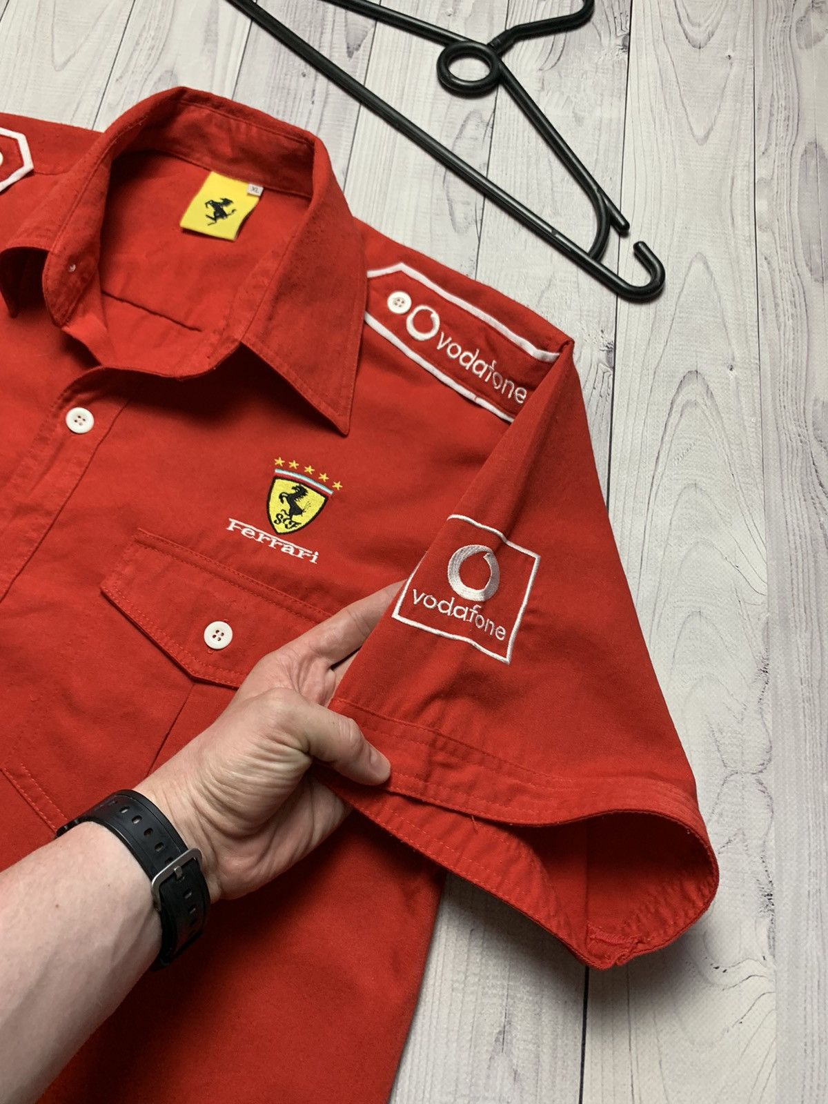 Ferrari × Vintage Vintage Ferrari shirt racing Vodafone shell Size US XL / EU 56 / 4 - 6 Thumbnail