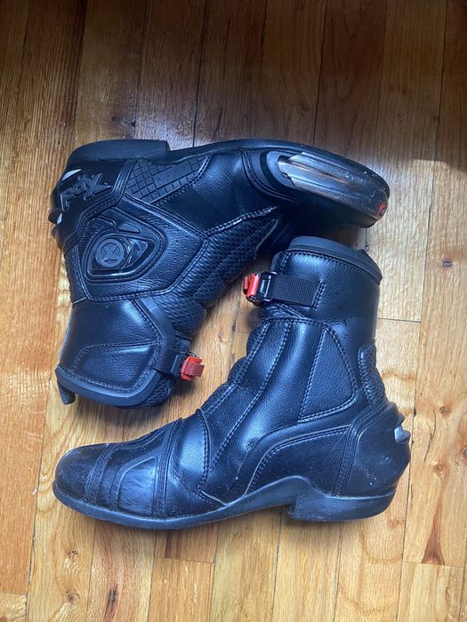 Alyx moto outlet boots