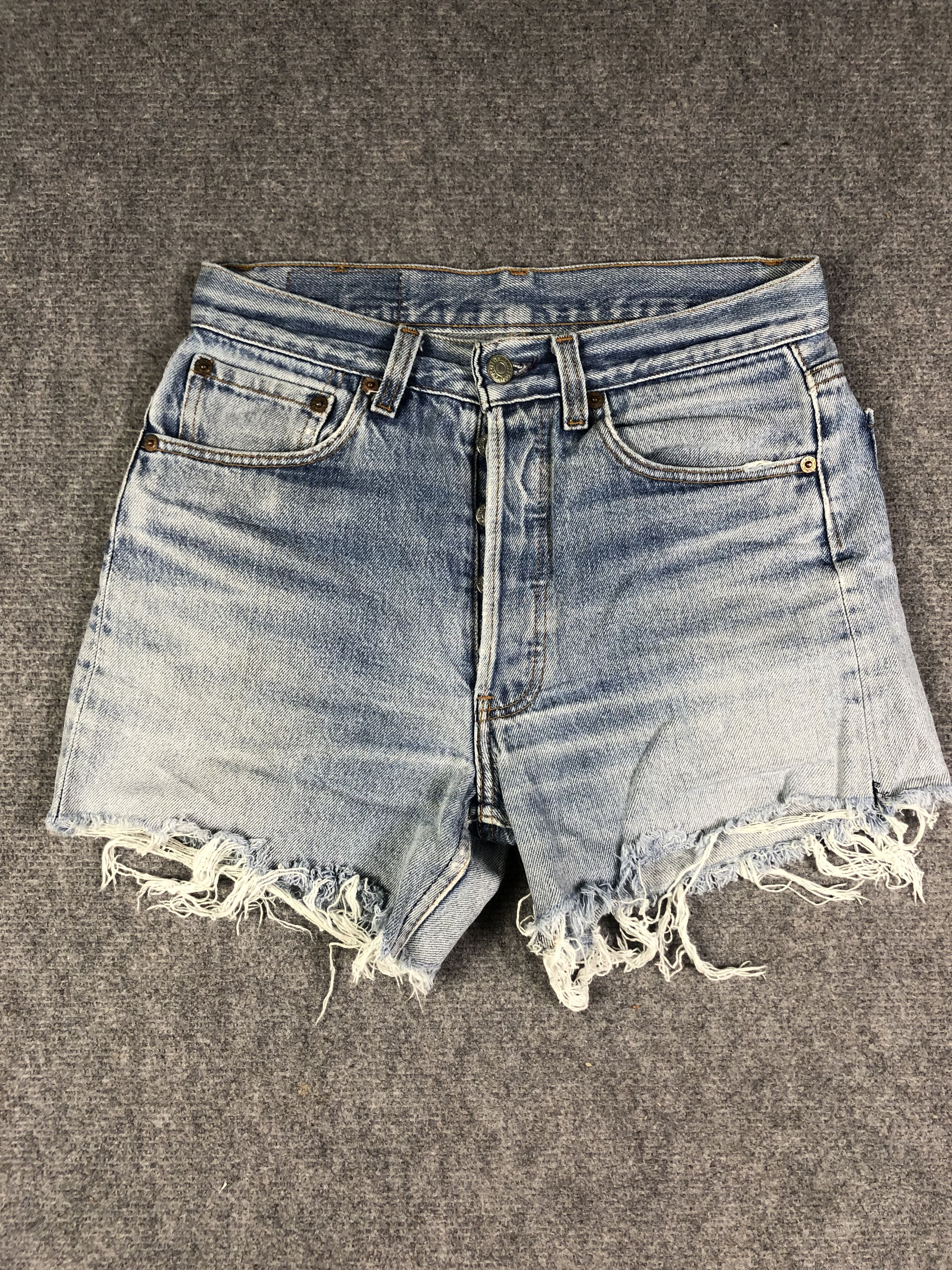 Levi's Light Blue Vintage Levis 501 Short Jeans 29x4 Size US 29 - 1 Thumbnail