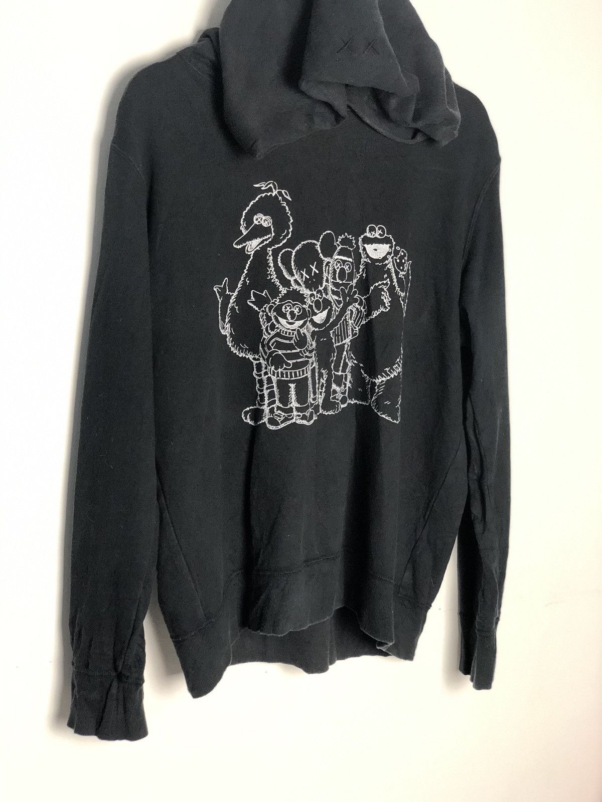 Kaws × Uniqlo Kaws Sesame Street x uniqlo Size US XL / EU 56 / 4 - 3 Thumbnail