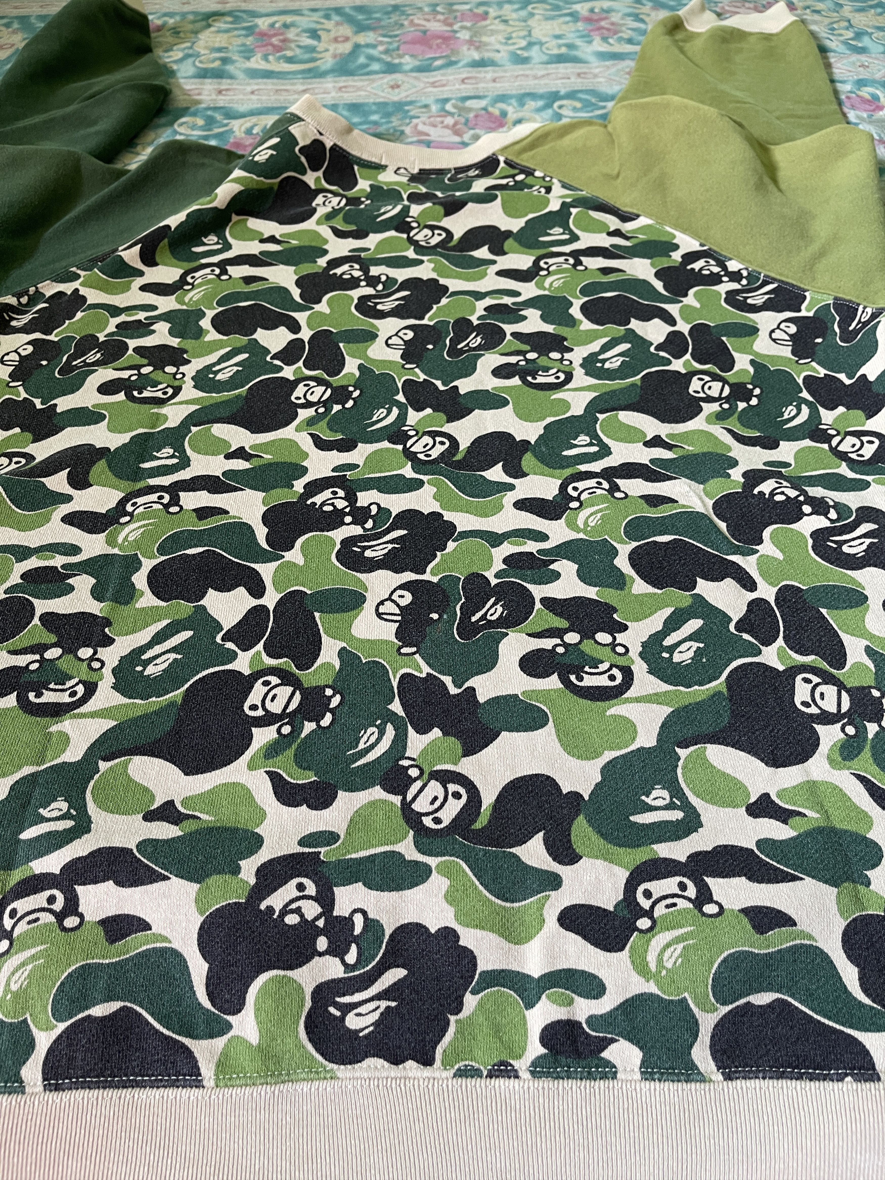 Bape Baby Milo Hidden Camo Crewneck Size US L / EU 52-54 / 3 - 19 Thumbnail