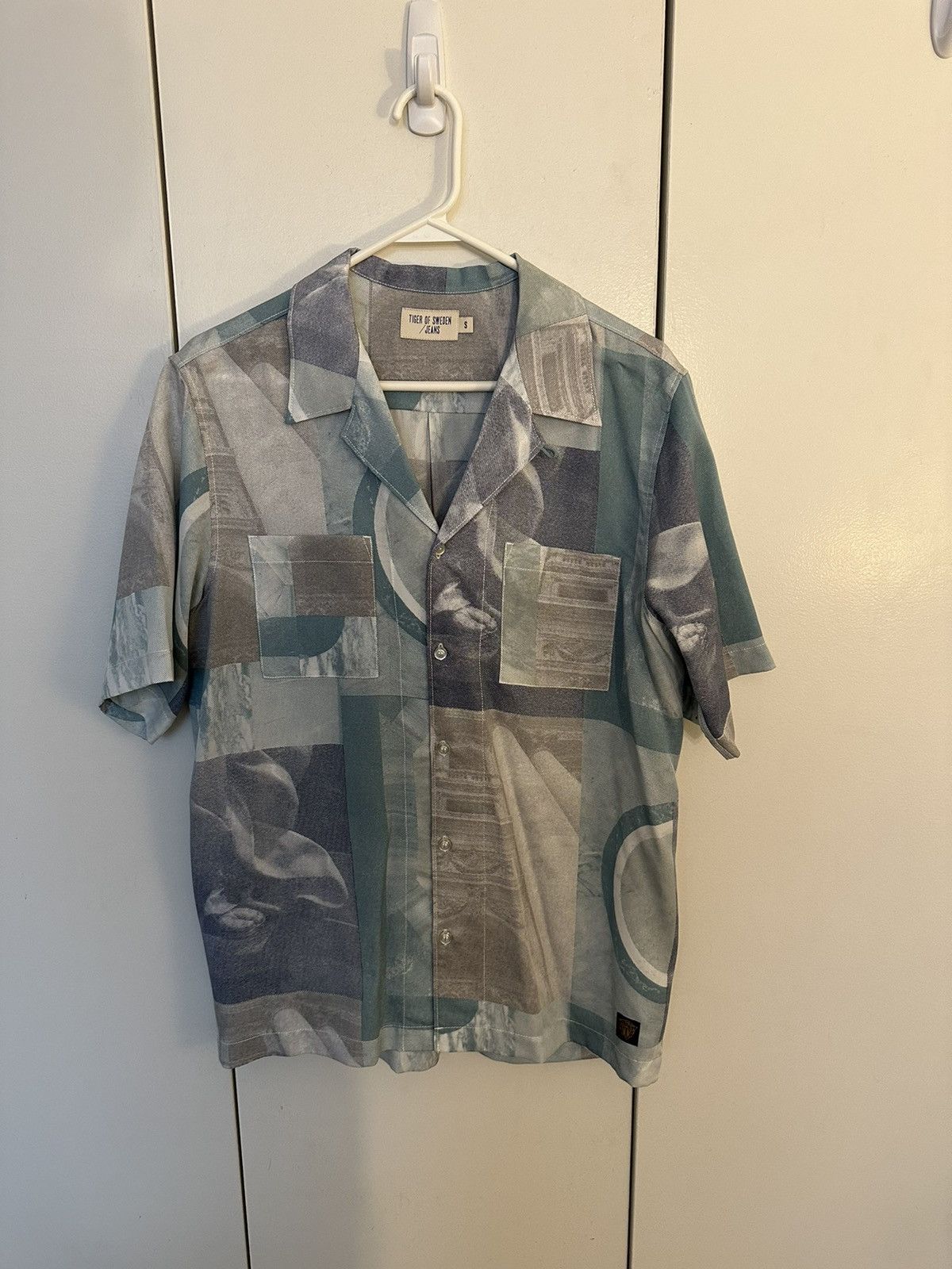 Tiger of Sweden Blue Pattern Camp Collar Button-Up Size US S / EU 44-46 / 1 - 1 Thumbnail