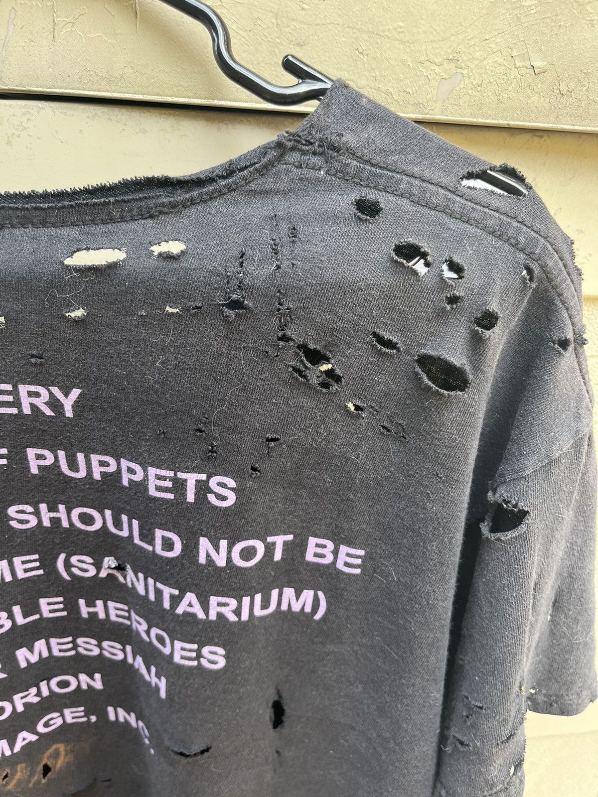 Japanese Brand × Vintage Vintage Metallica “Master Of Puppets” Distressed Welders tee Size US L / EU 52-54 / 3 - 4 Thumbnail
