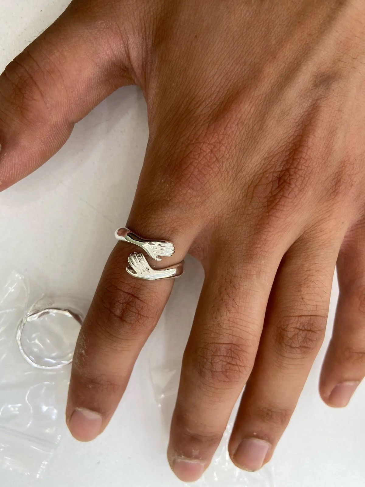 Vintage Hand Finger Ring Art Silver Jewerly Vintage Y2K Love Hugging Size ONE SIZE - 1 Preview