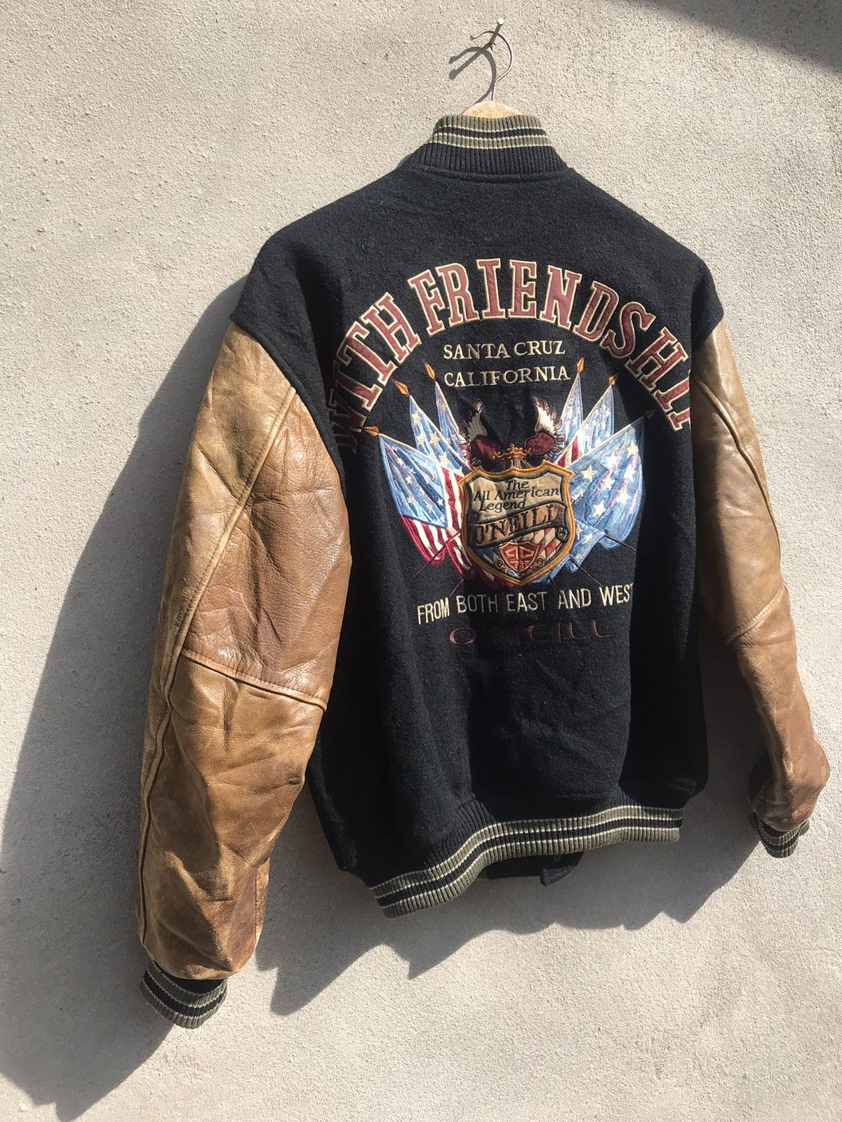 O'Neill RARE VINTAGE SANTA CRUZ O’NEILL VARSITY LEATHER SLEEVE JCKT Size US M / EU 48-50 / 2 - 3 Thumbnail