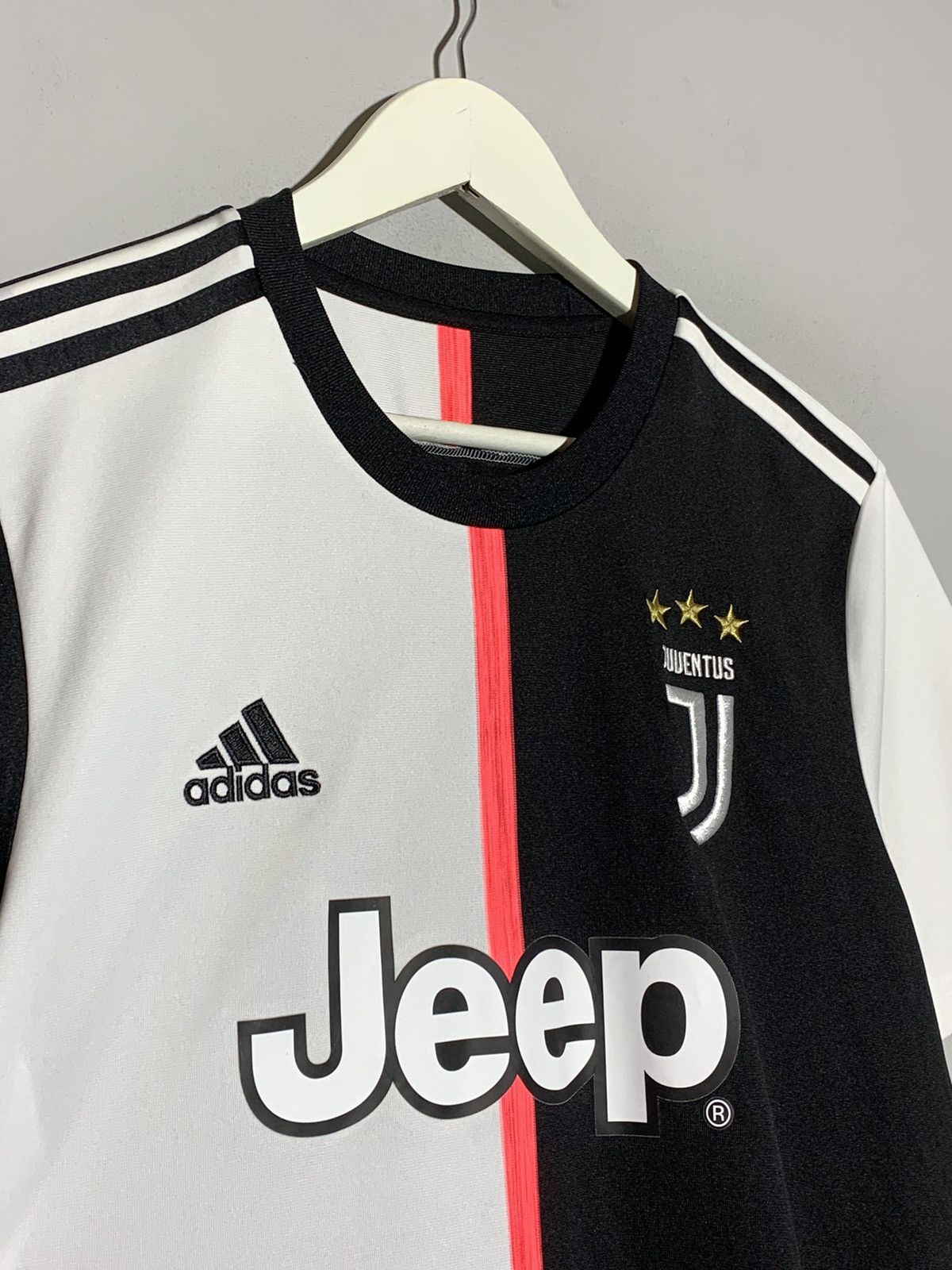 Adidas Juventus adidas 2019/20 Y2k Streetwear Football Shirt Size US L / EU 52-54 / 3 - 3 Thumbnail