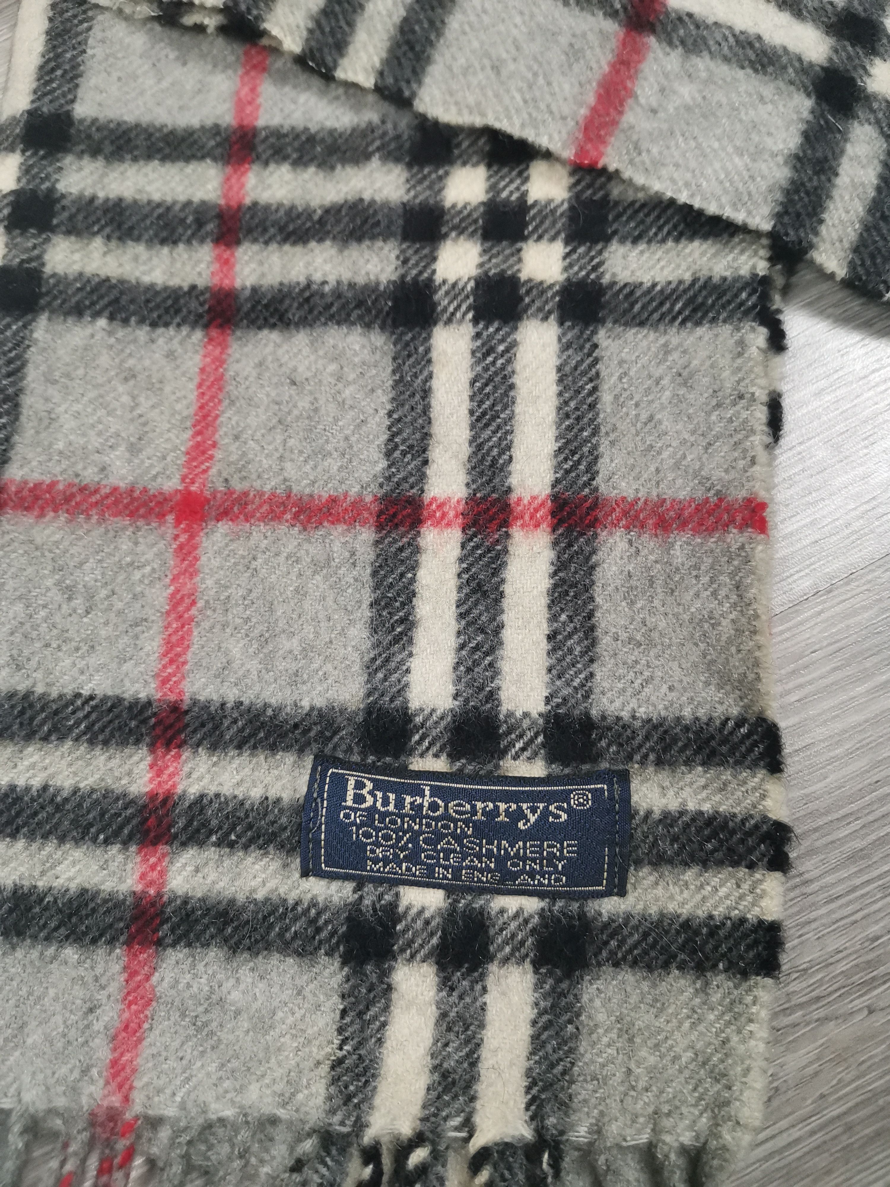 Burberry Vintage Burberrys Of London Novacheck Scarf/Mufler Size ONE SIZE - 2 Thumbnail