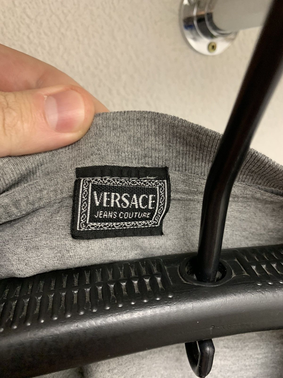Versace Jeans Couture Versace jeans couture central logo t-shirt M size Size US M / EU 48-50 / 2 - 3 Thumbnail