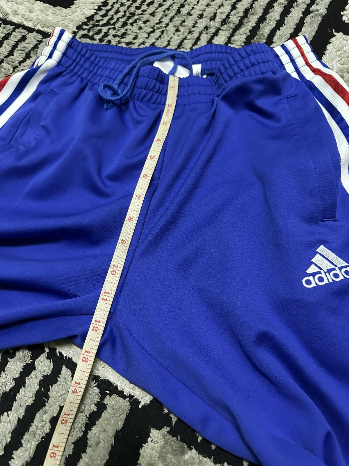 Vintage Adidas Size US 30 / EU 46 - 12 Thumbnail
