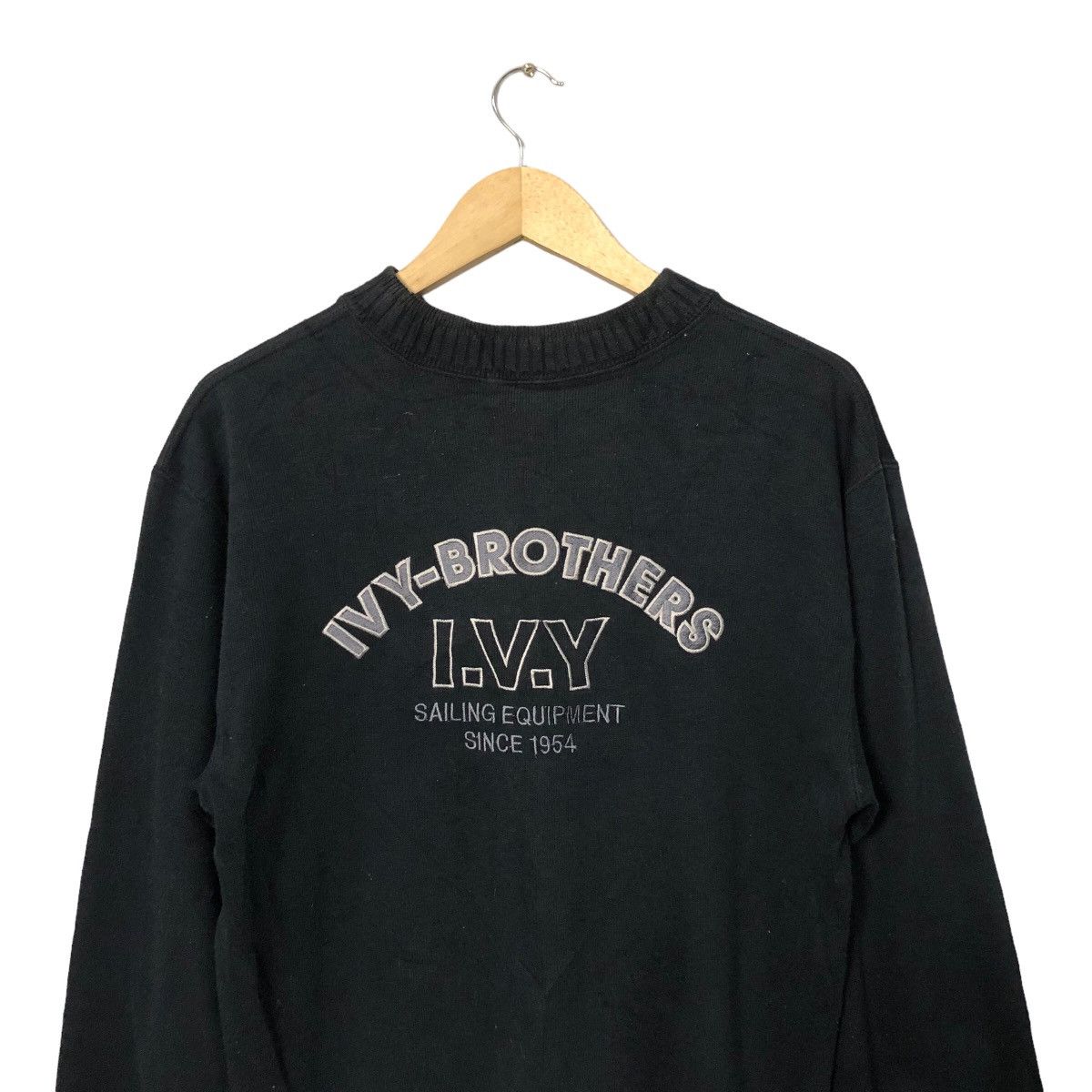 Japanese Brand Vintage IVY Brothers Crewneck Embroidery Big Logo Sweatshirt Size US M / EU 48-50 / 2 - 9 Thumbnail