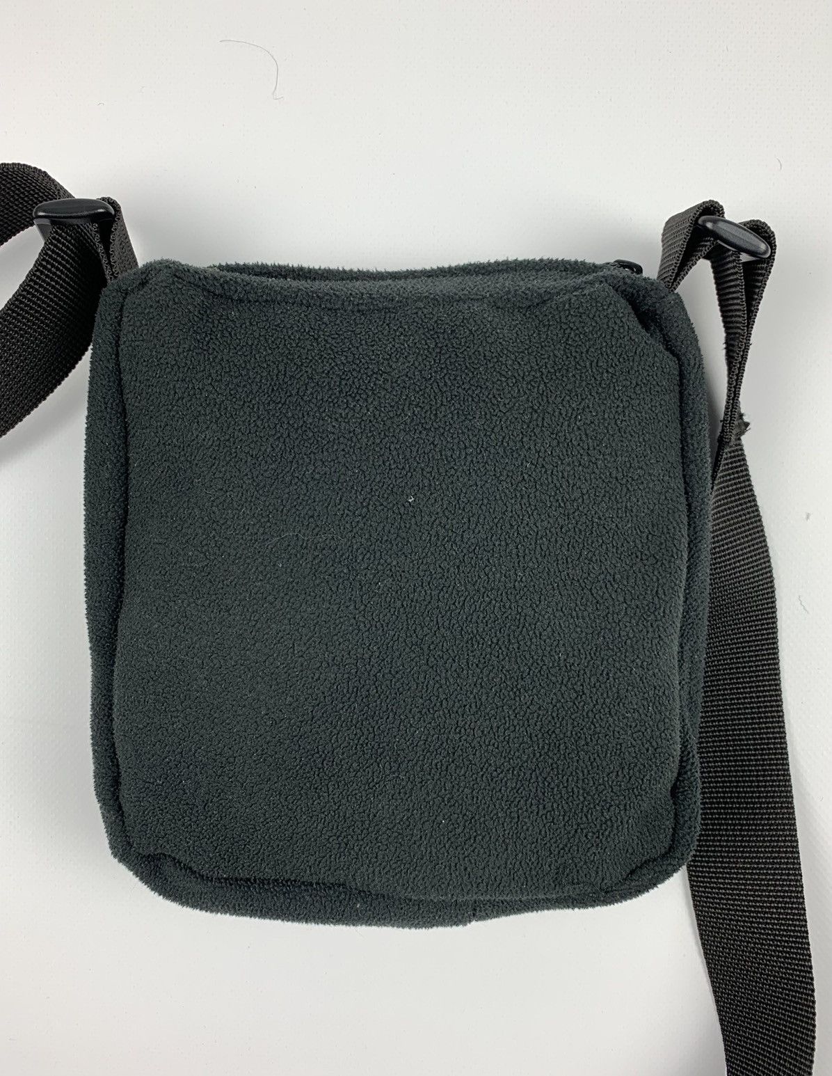 Handmade × The North Face The North Face Custom Fleece Crossbody Bag Upcycling Size ONE SIZE - 5 Thumbnail